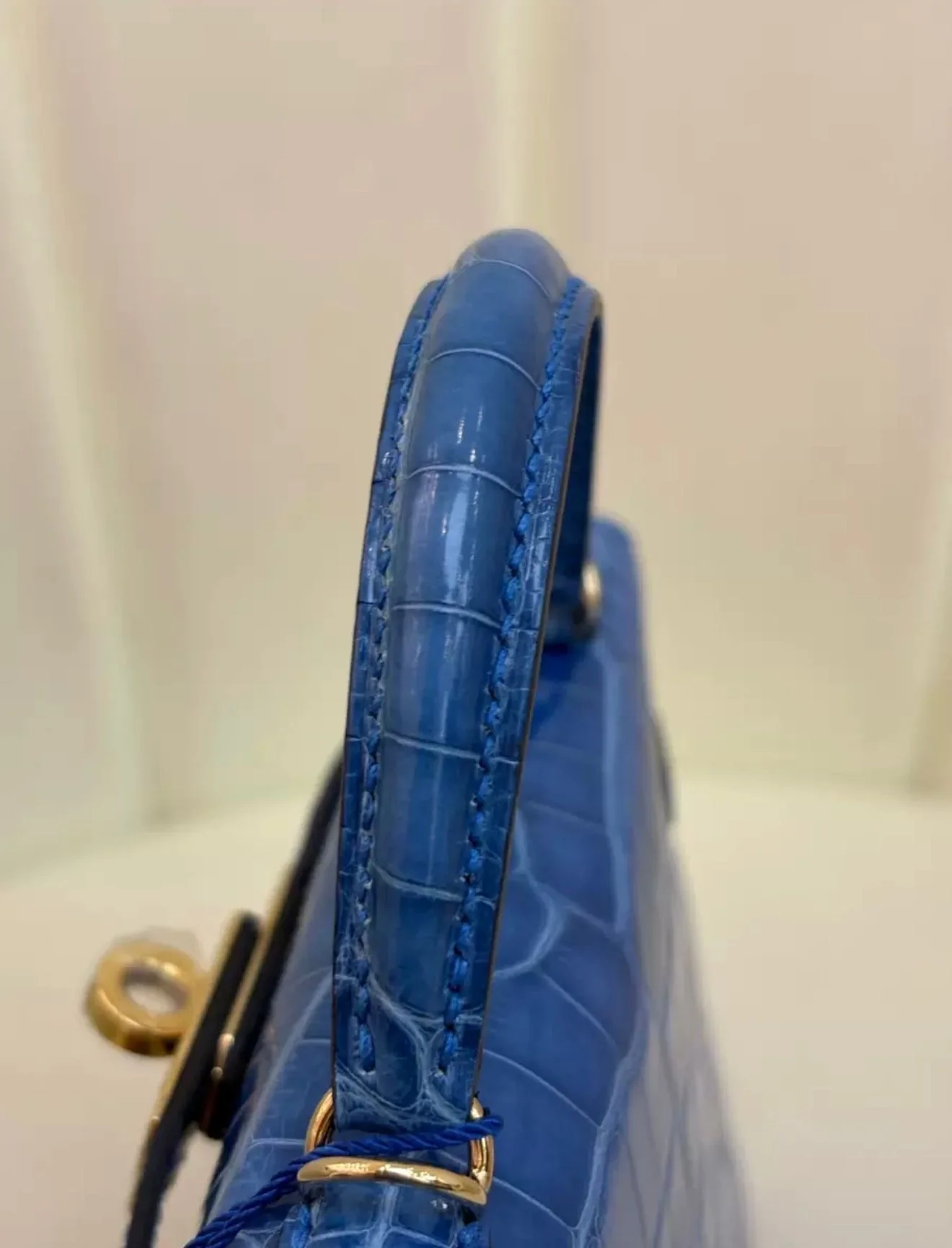 Hermes Mini Kelly 20 Blue Zellige Shiny crocodile leather gold hardware - Image 3