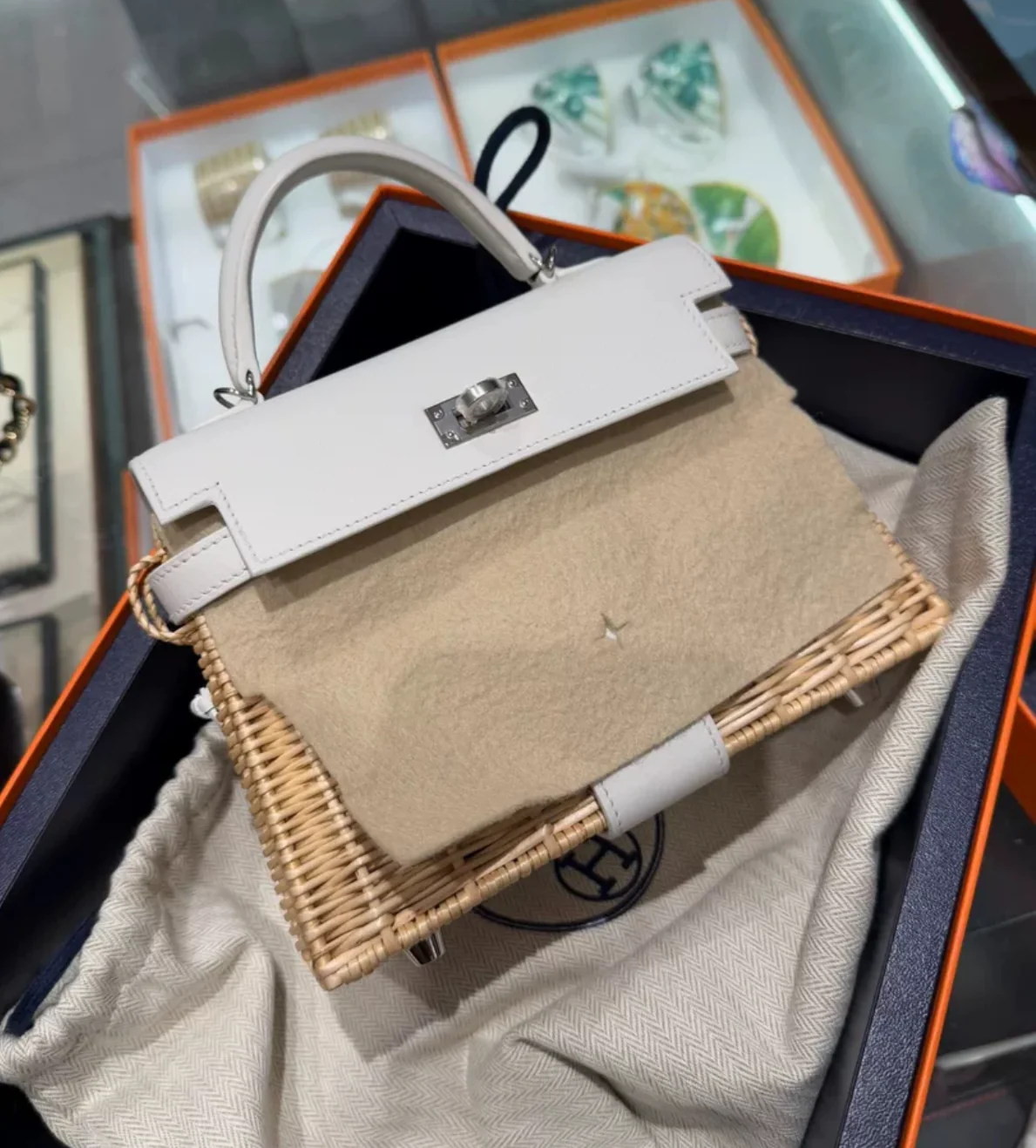 Hermès Kelly Mini Picnic White Swift Leather Palladium Hardware - Image 2