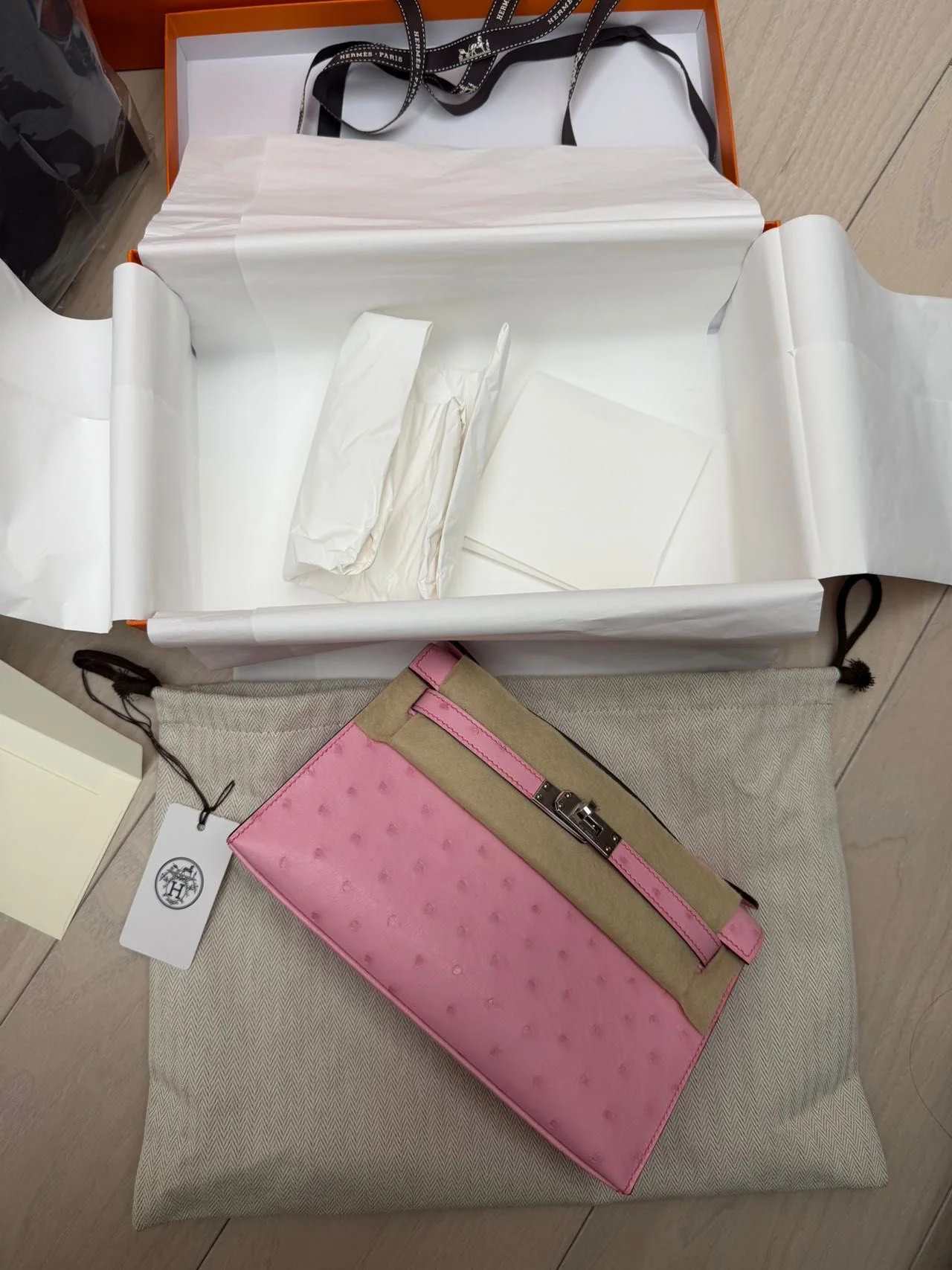 Hermès Kelly pochette 5P Pink bubblegum Ostrich Leather palladium hardware