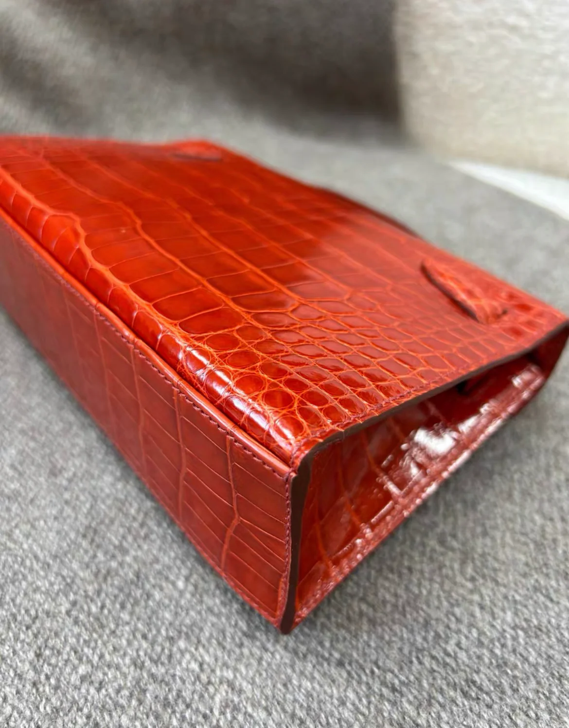 Hermès Kelly Pochette Braise Red Shiny Alligator Palladium Hardware - Image 7