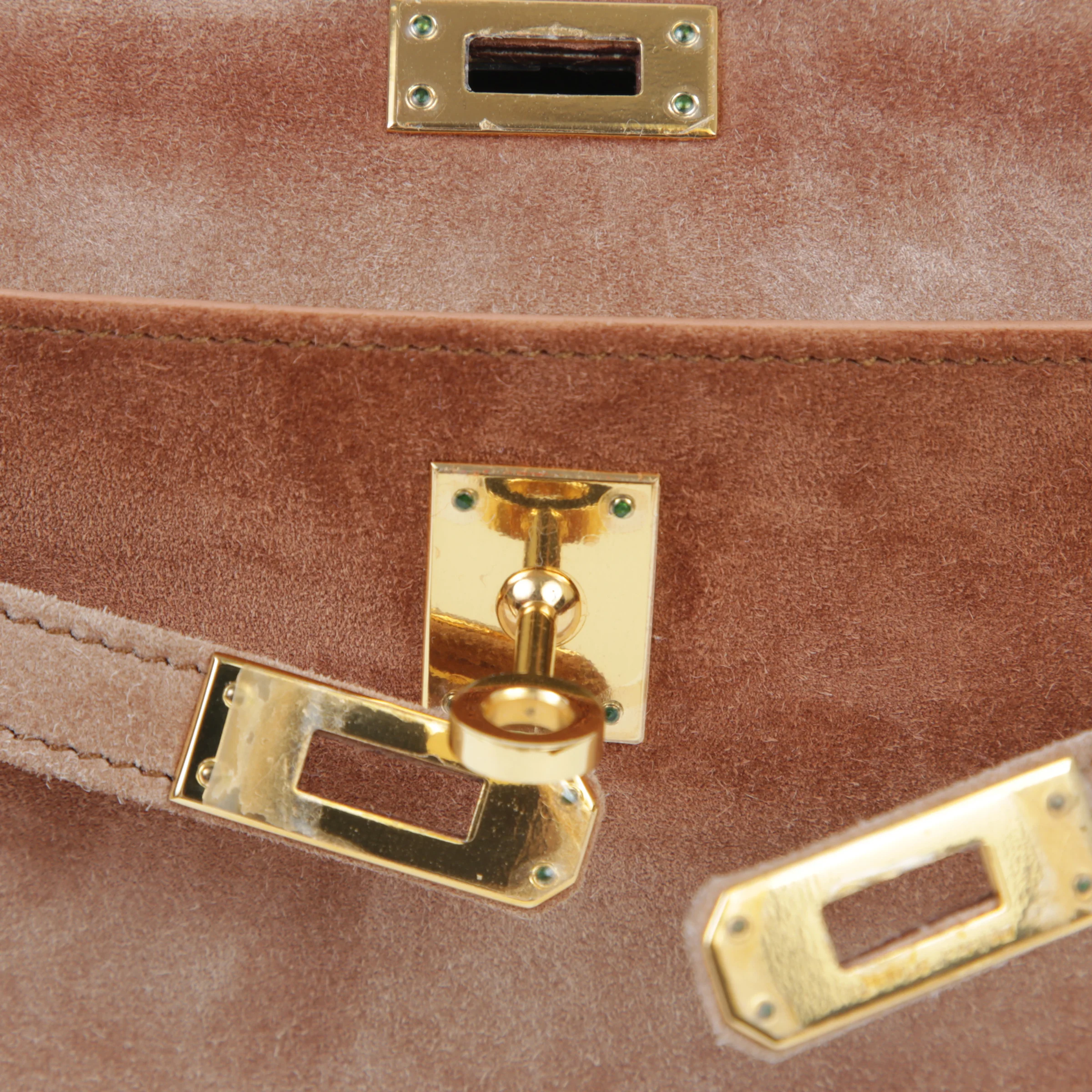HERMÈS Kelly Pochette Doblis Suede Gold hardware Square - Image 6