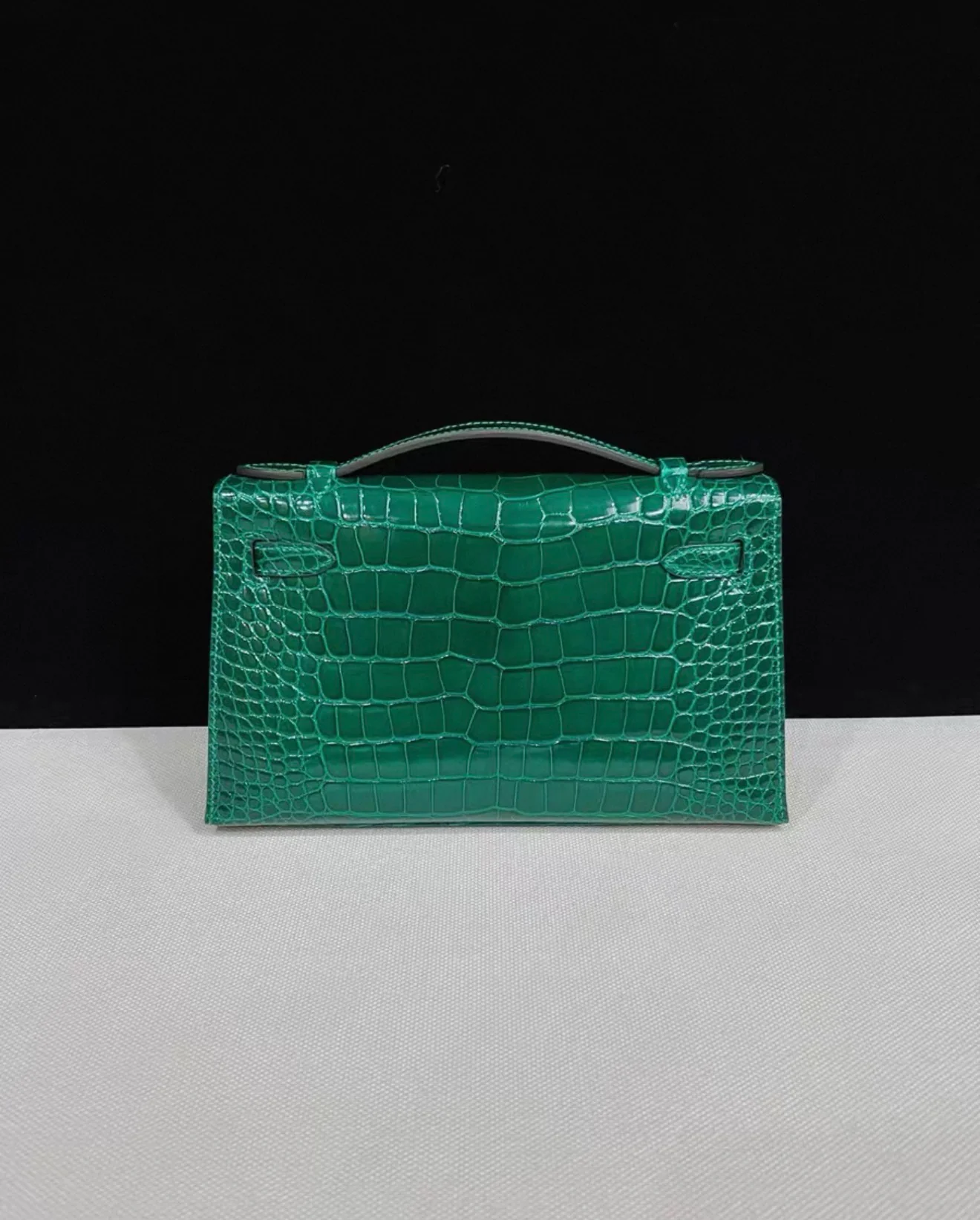 Hermes Kelly Pochette Green Emerald Shiny Crocodile Leather Palladium Hardware - Image 2