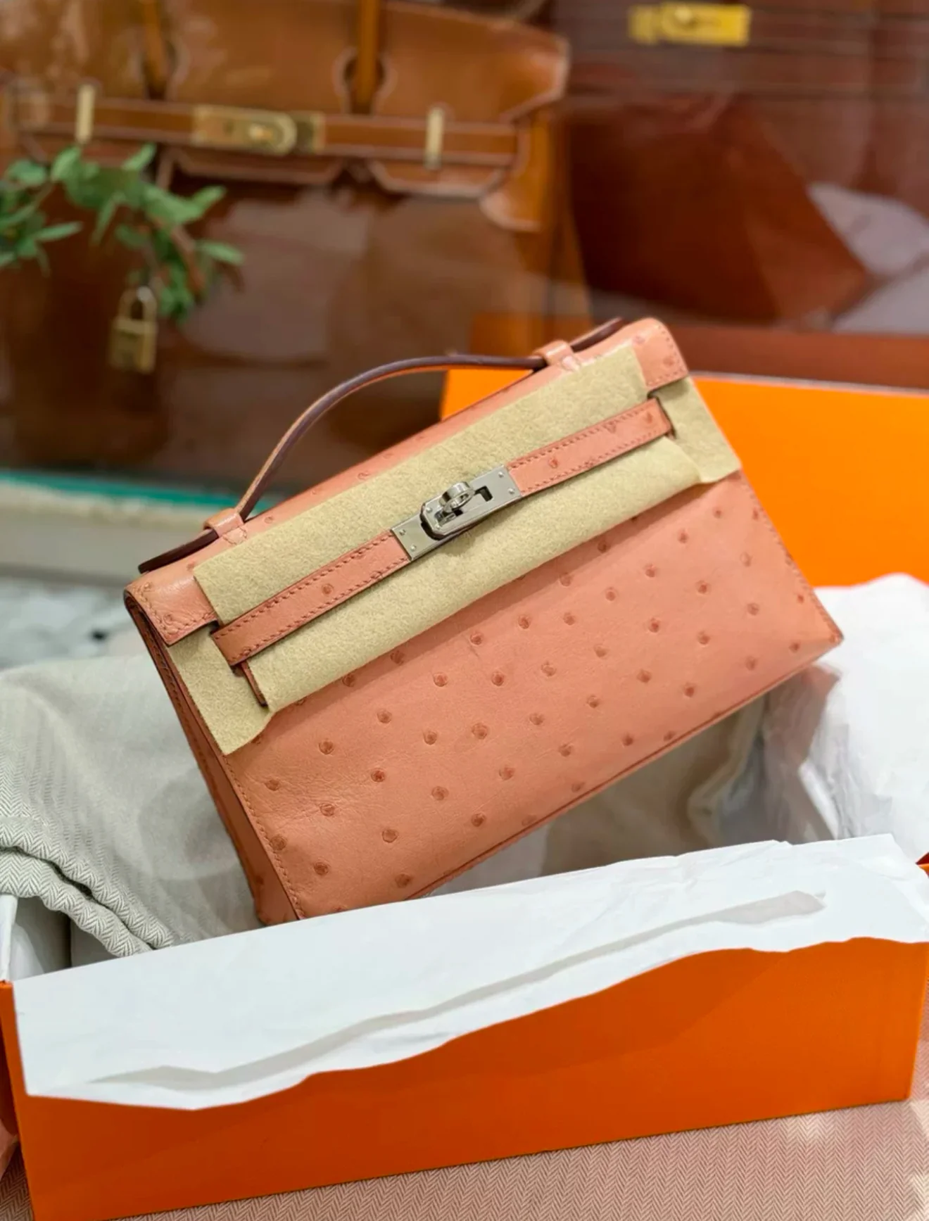 Hermes Kelly Pochette Pink Terre Cuite Ostrich Leather Palladium Hardware - Image 2