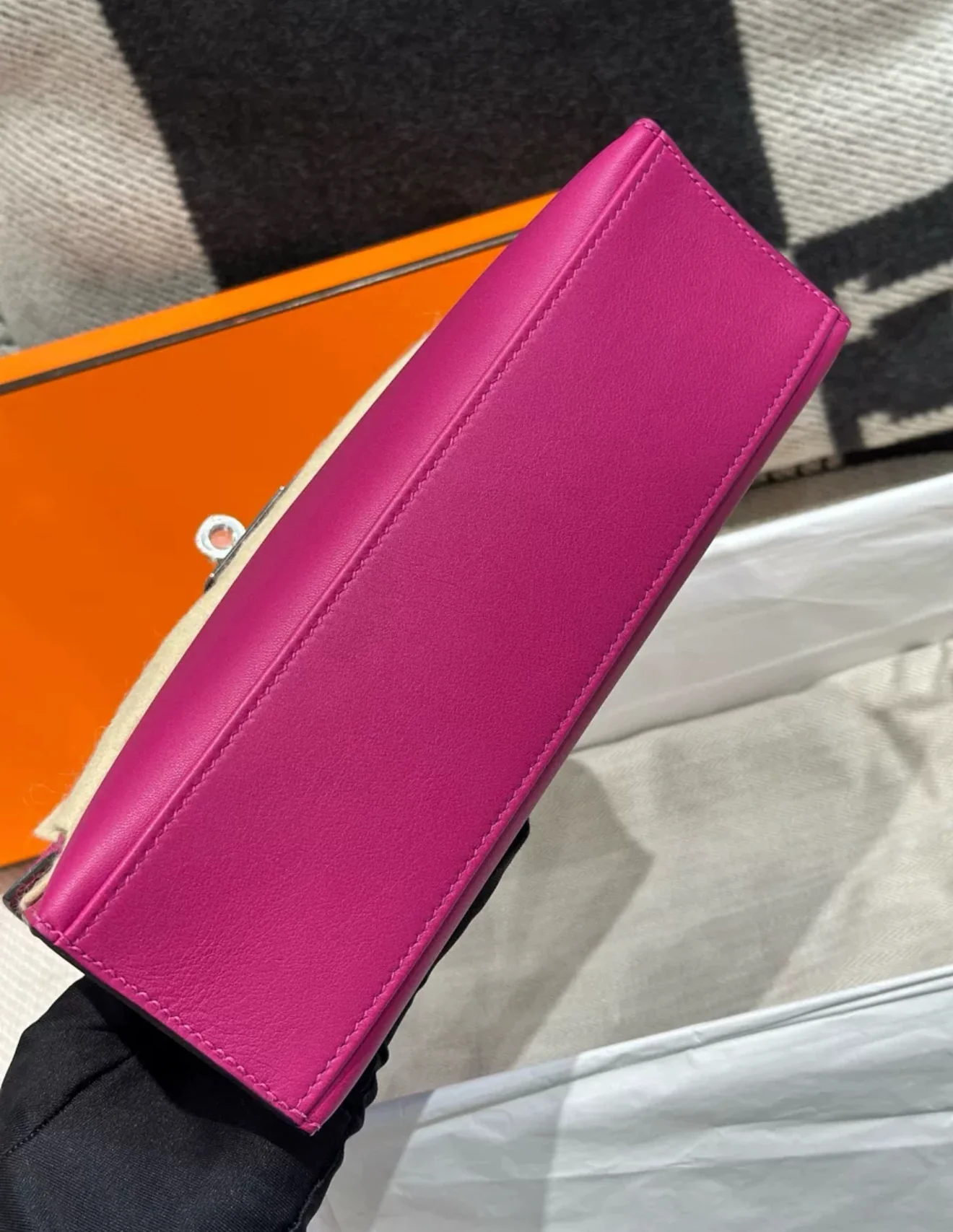 HERMÈS Kelly Pochette Rose Purple Swift Palladium hardware - Image 4