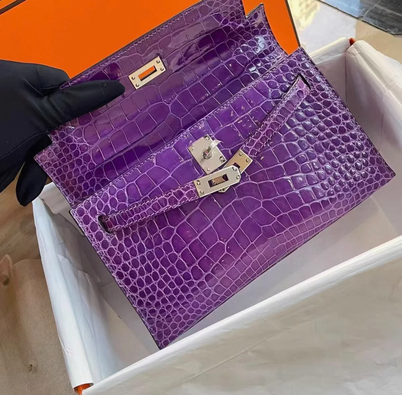 Hermes Kelly pochette Ultraviolet Shiny crocodile leather palladium hardware - Image 2