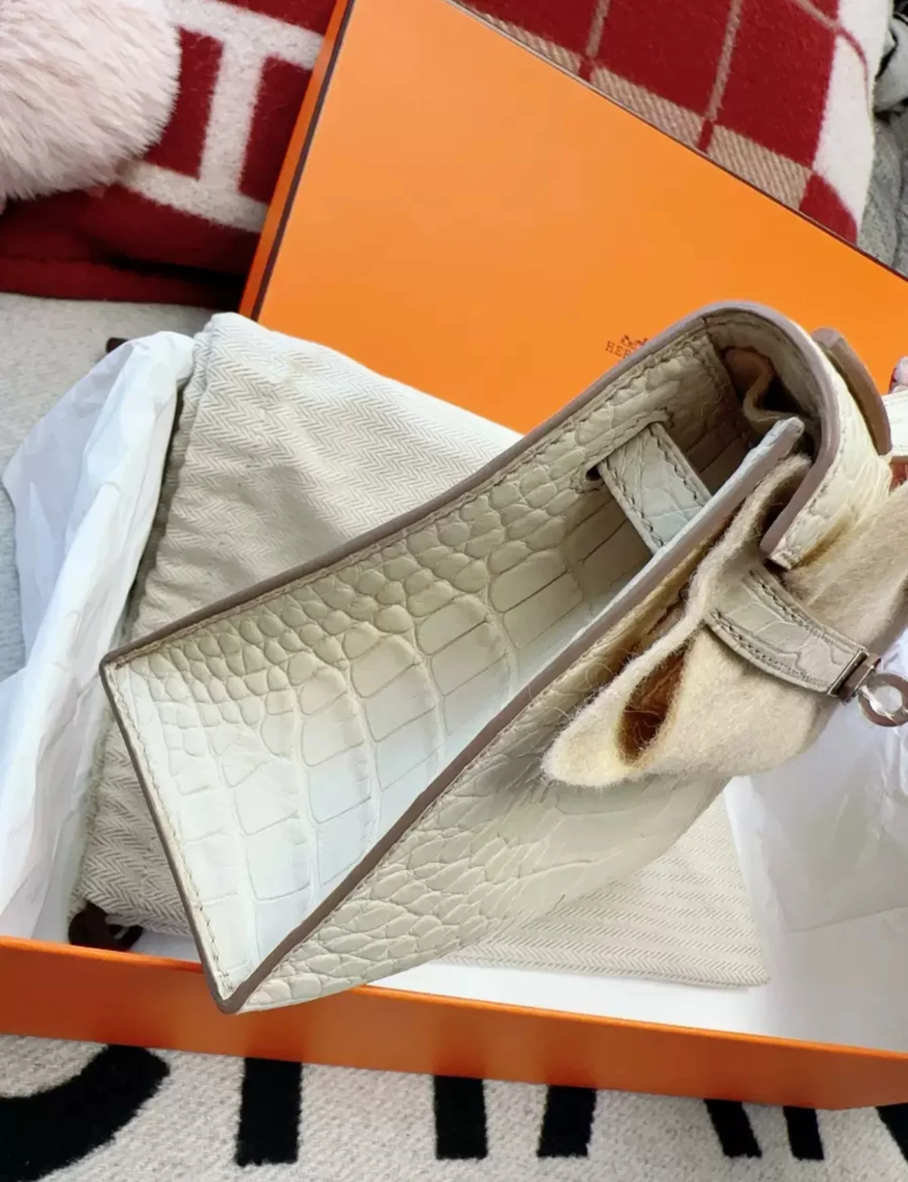 Hermes Kelly Pochette White Matte Crocodile Leather Palladium Hardware - Image 7