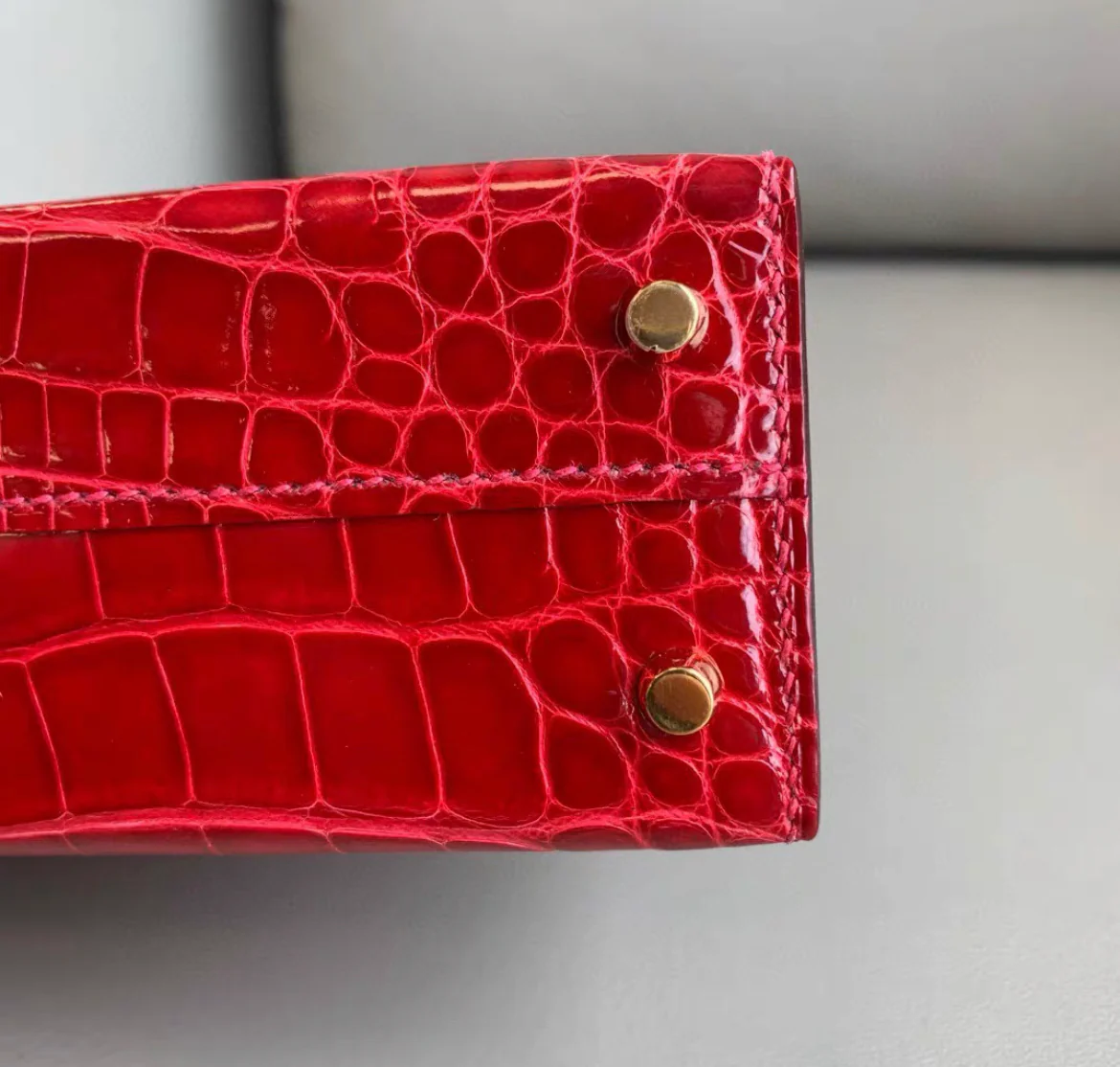 Hermès Mini Kelly Braise Shiny Crocodile Gold Hardware - Image 6