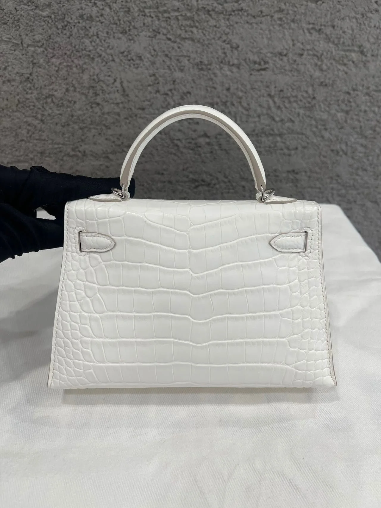 Hermès Kelly Sellier 20 Creme Chantilly Matte Alligator Palladium Hardware - Image 4