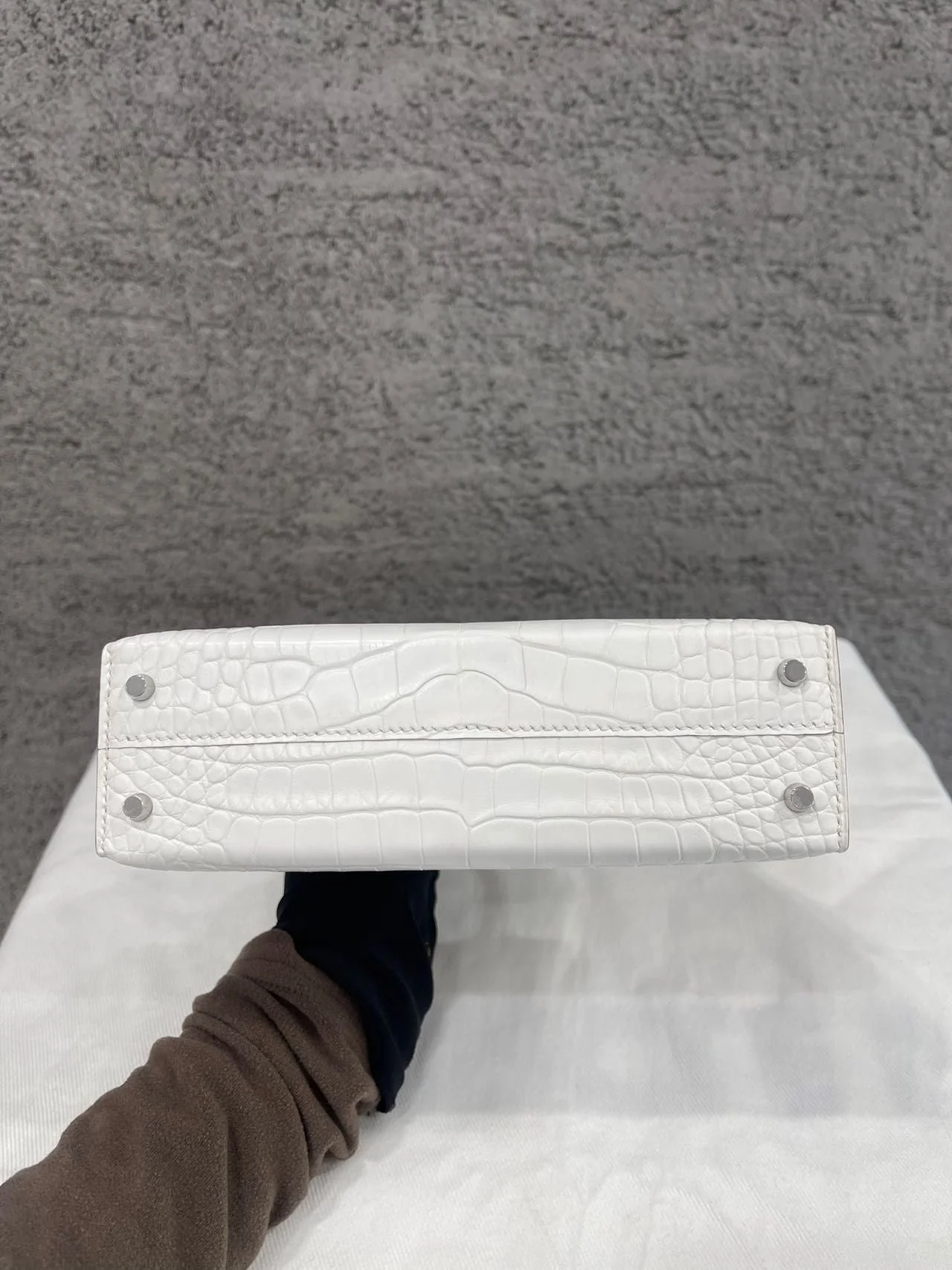 Hermès Kelly Sellier 20 Creme Chantilly Matte Alligator Palladium Hardware - Image 6