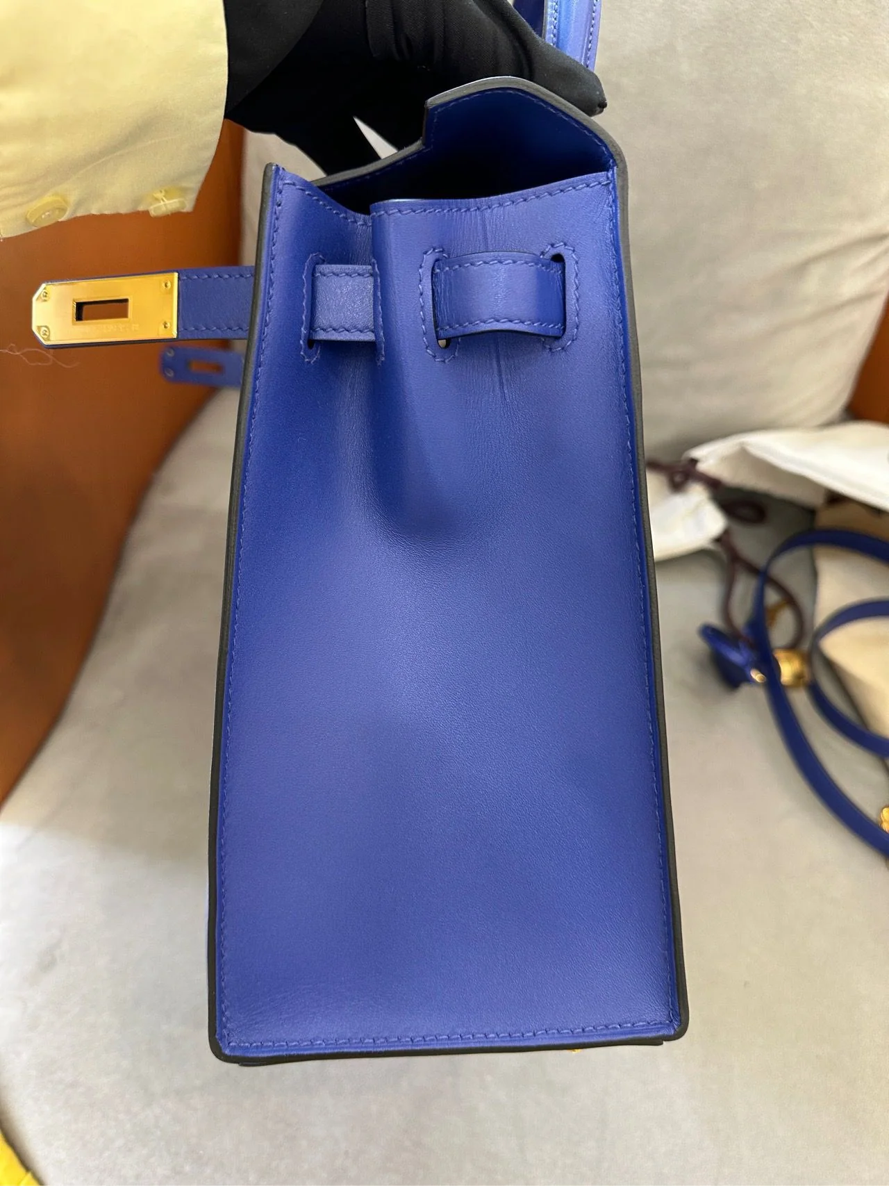 Hermès Kelly Sellier 28 Bleu Electric Tadelakt Gold Hardware - Image 14