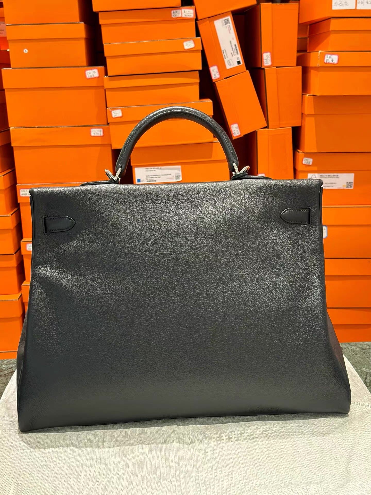 Hermès Kelly Voyage 50 Black Evercolor Palladium Hardware - Image 3