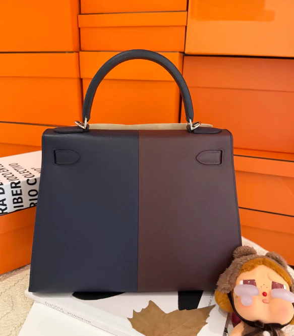 Hermès Kelly 28 Casaque/Blue Indigo/Rouge Sellier Epsom With Palladium Hardware - Image 3