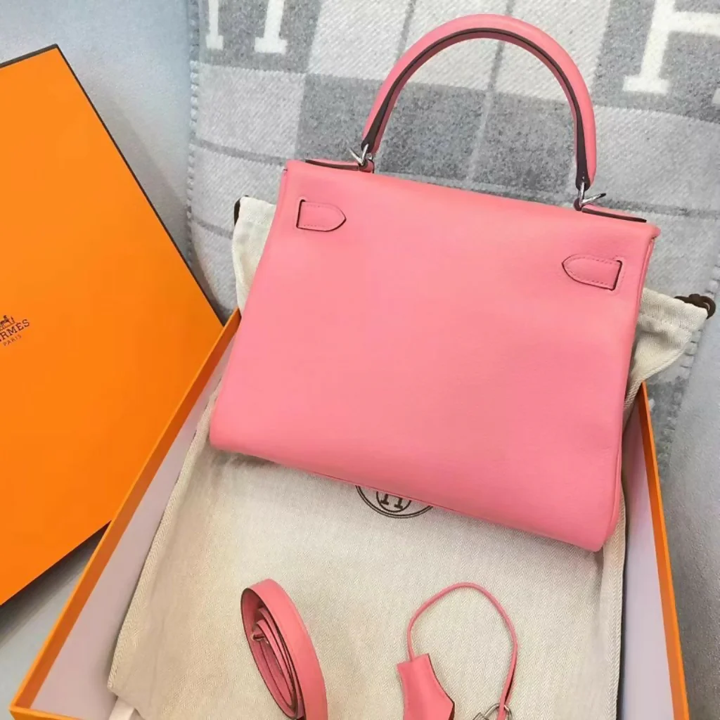 Hermes kelly 28 K4 Rose d’Ete Swift Leather Palladium Hardware - Image 2