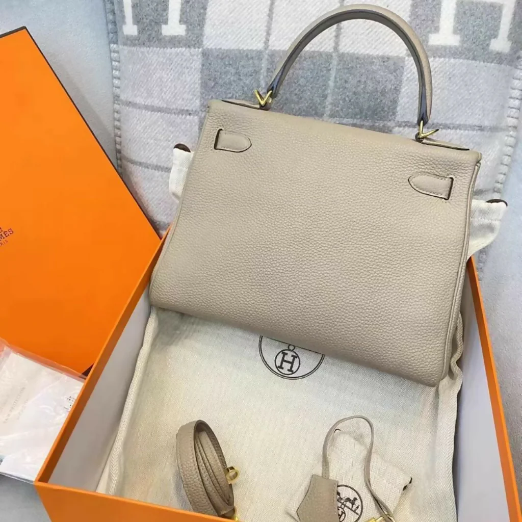 Hermes kelly 28 Gris Tourterelle Togo Leather Palladium Hardware - Image 2