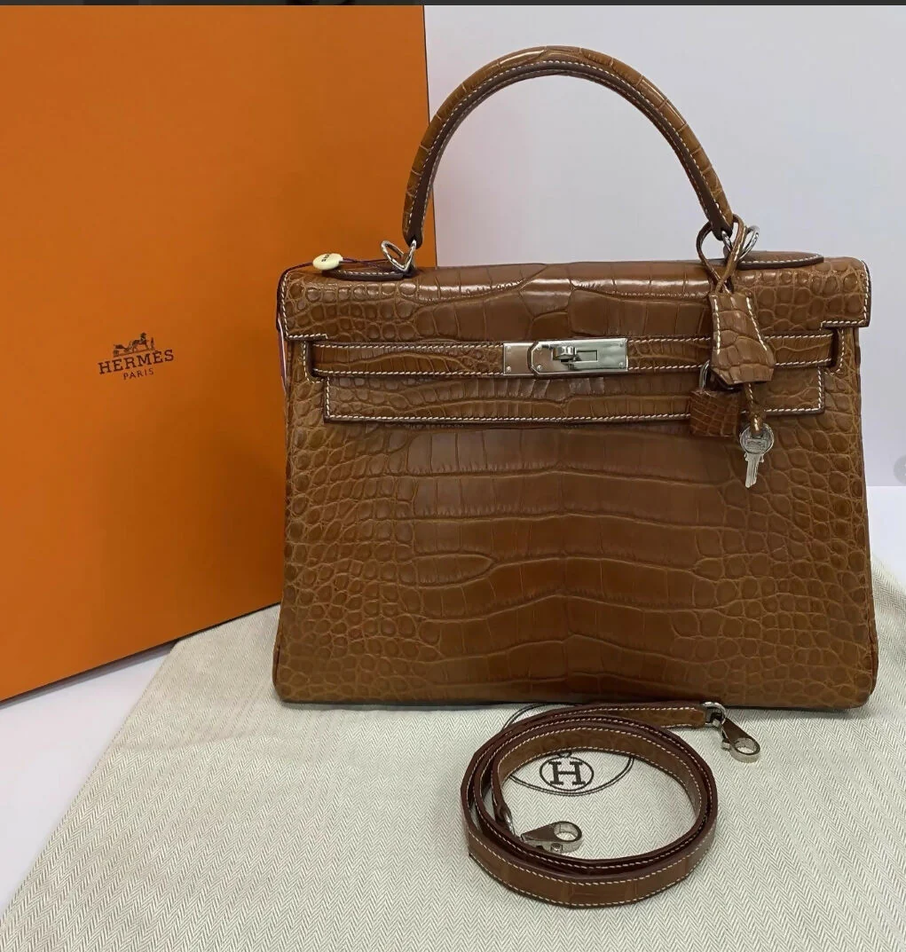 Hermès Kelly 32 saddle matte crocodile leather Palladium hardware
