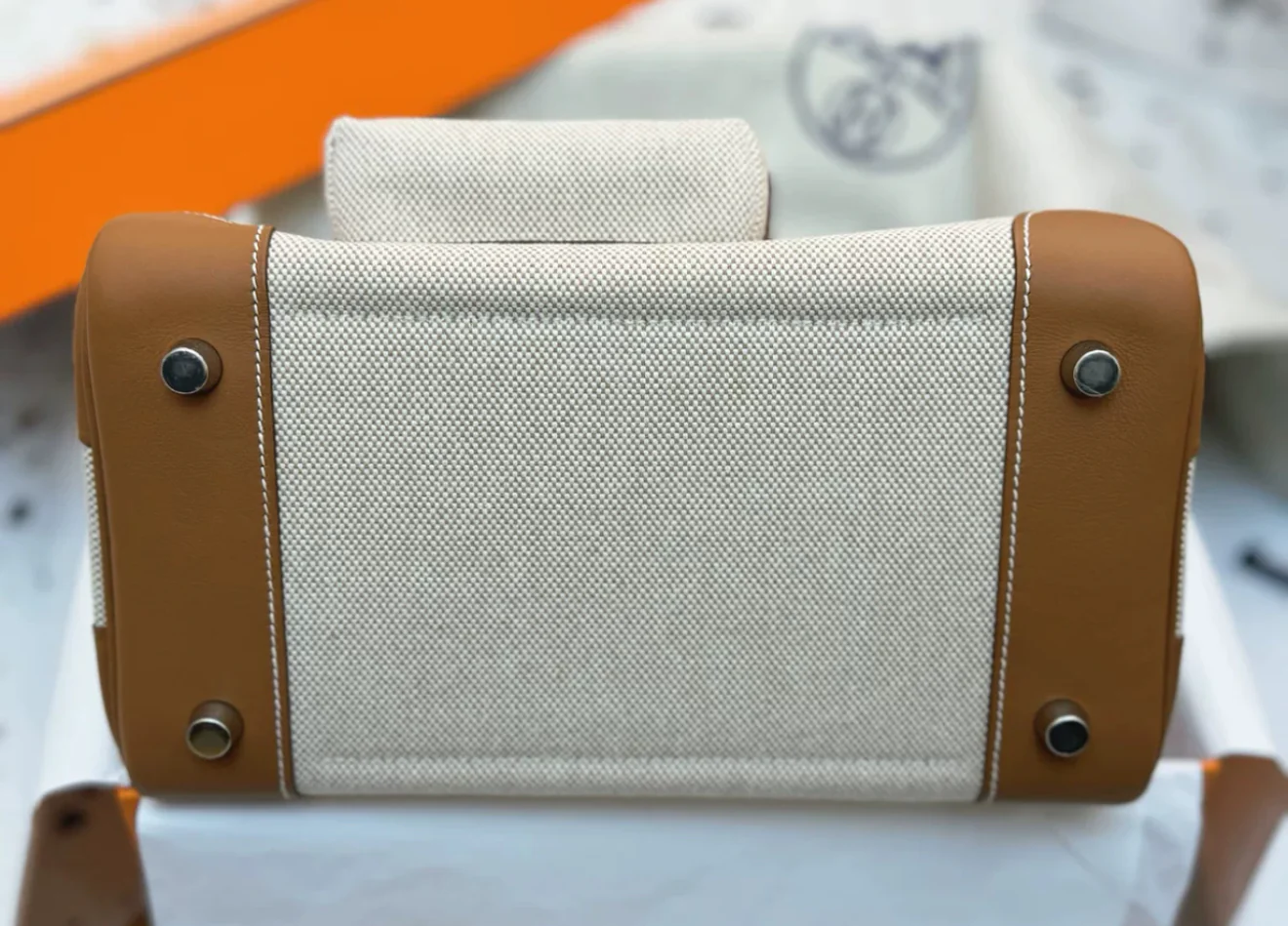 HERMÈS Limited Edition Birkin Cargo 25 in Gold Swift leather and Canvas with Palladium hardware - Image 5