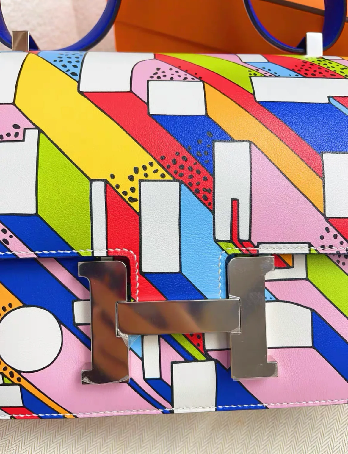 HERMÈS Limited Edition Constance 24 On A Summer Day Multicolor Swift Palladium hardware - Image 2