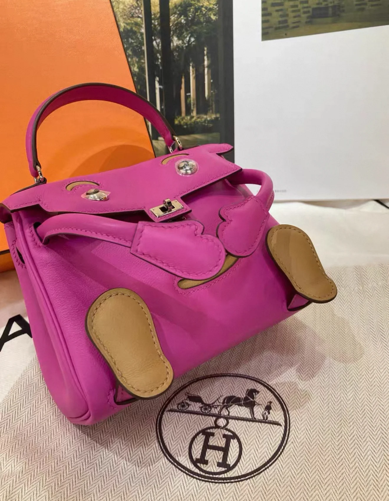 HERMÈS Limited Edition Kelly Doll Biscuit (4B) Magnolia (9I) Swift Palladium Hardware - Image 2