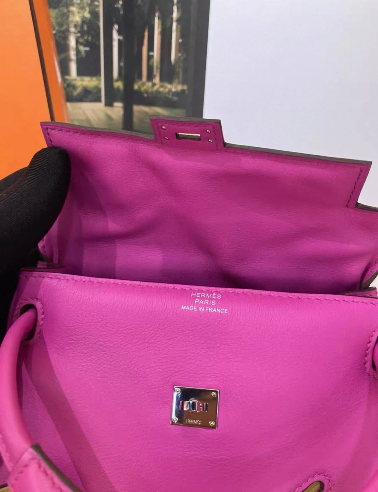 HERMÈS Limited Edition Kelly Doll Biscuit (4B) Magnolia (9I) Swift Palladium Hardware - Image 6