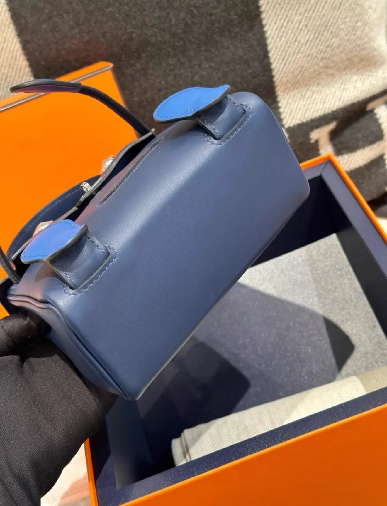HERMÈS Limited Edition Kelly Doll Bleu Indigo Bleu Royal Swift Palladium hardware - Image 3