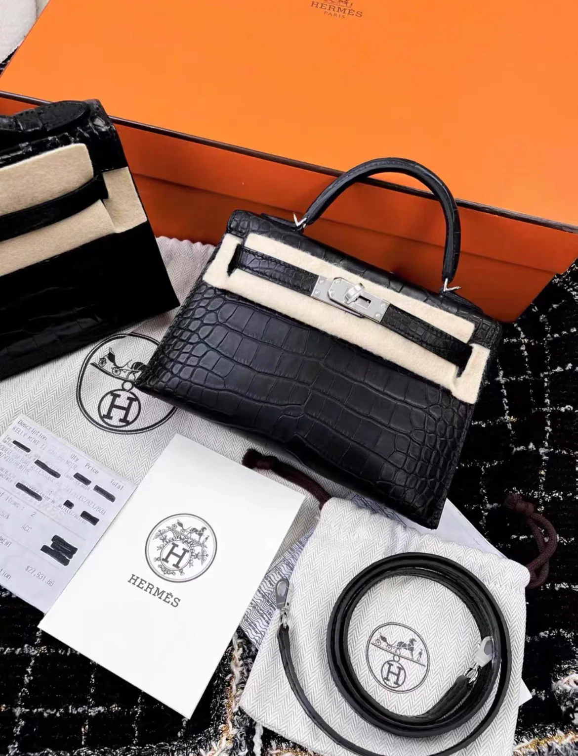 Hermes Mini Kelly 20 Black Matte Alligator Palladium Hardware - Image 3