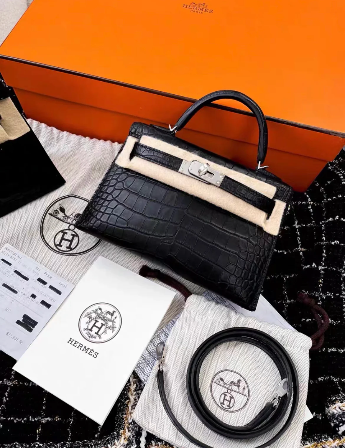 Hermes Mini Kelly 20 Black Matte Alligator Palladium Hardware - Image 9