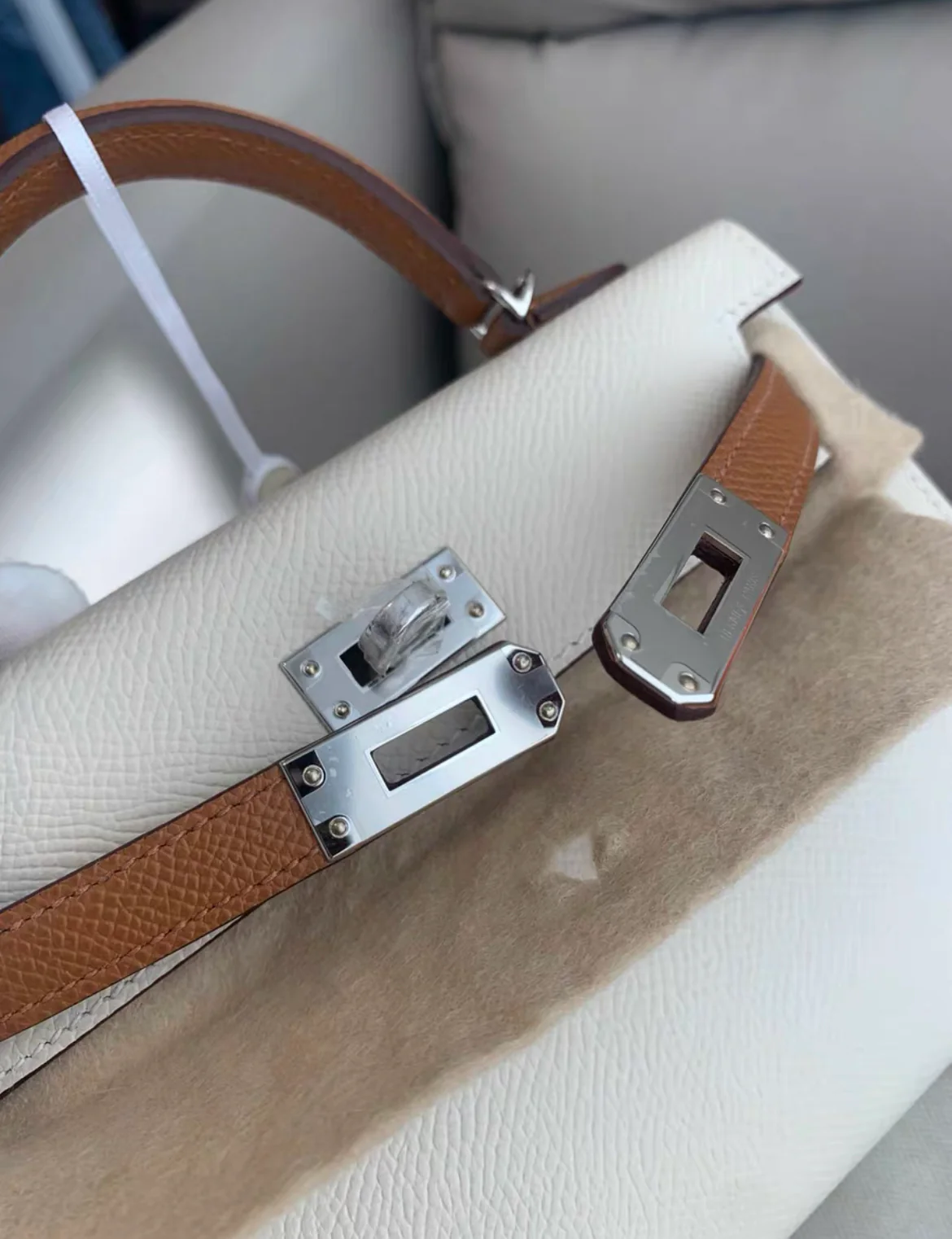 Hermès Mini Kelly 20 Nata and Gold Epsom Leather Palladium Hardware - Image 7