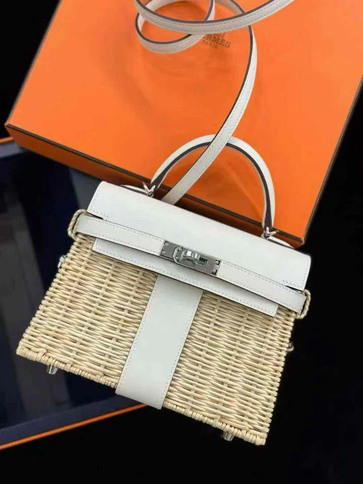 Hermès Mini Kelly 20 Picnic Nata Swift Leather Palladium Hardware