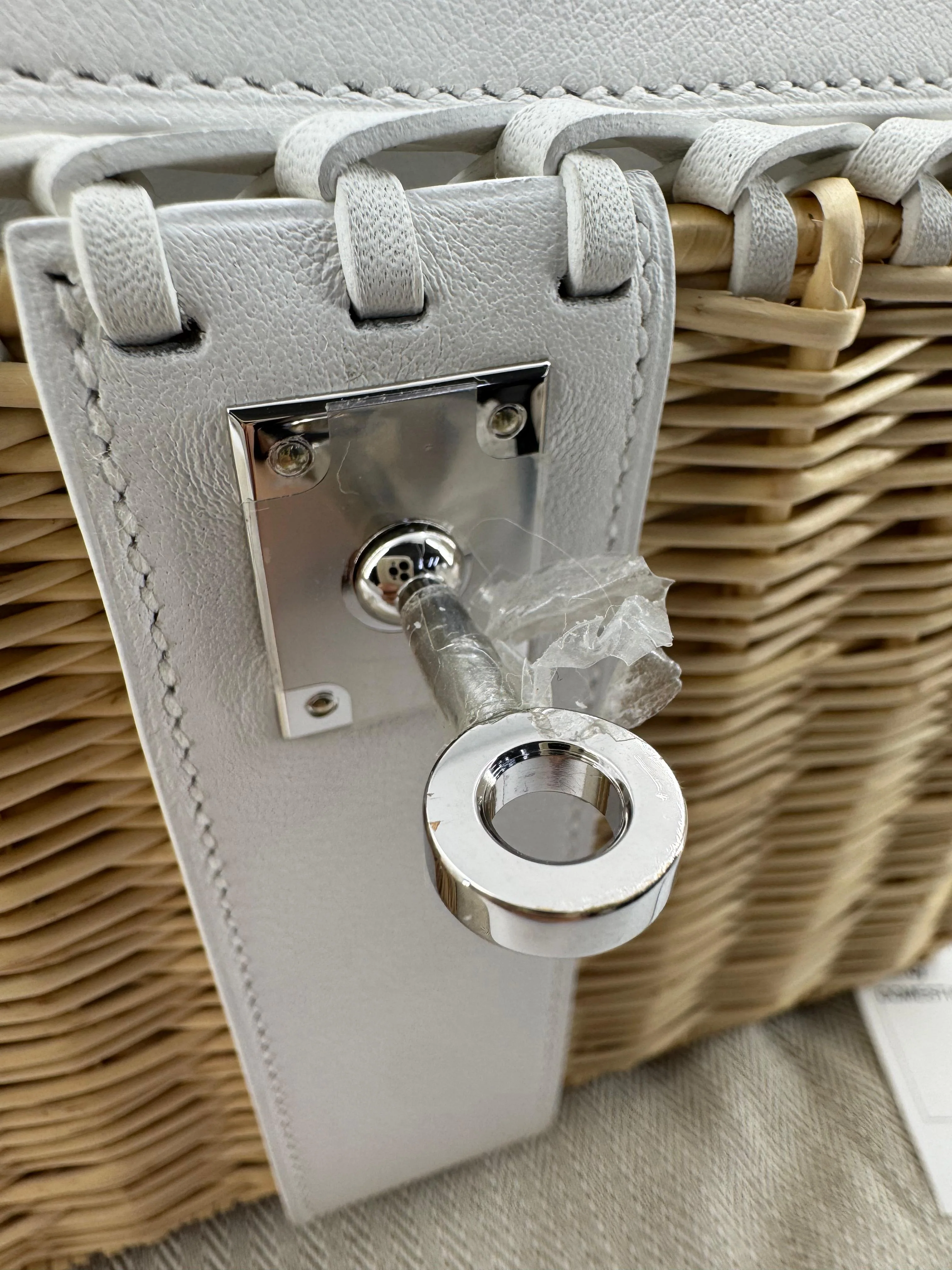 Hermès Mini Kelly 20 “Picnic” White Swift Leather & Palladium Hardware - Image 13