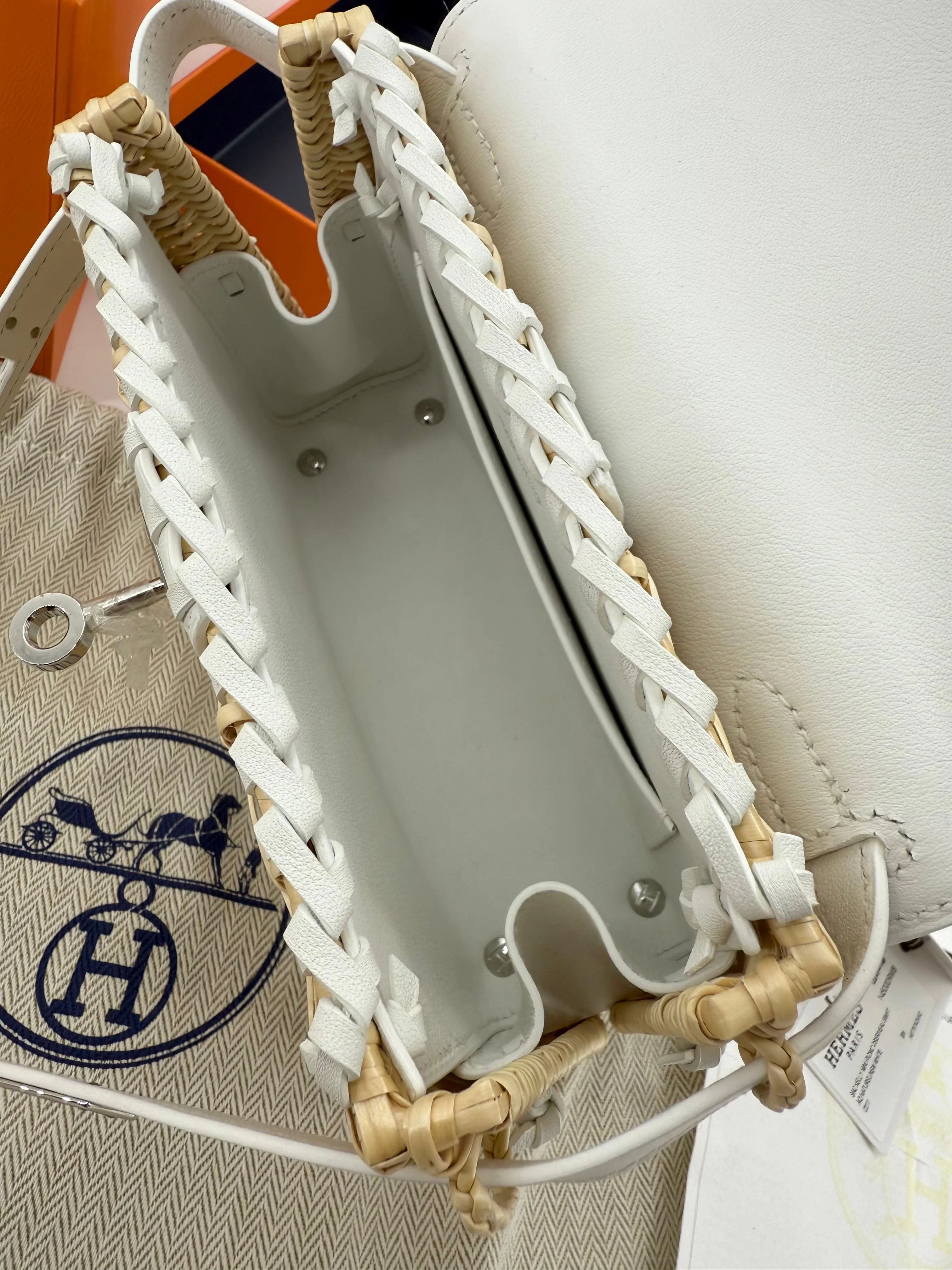 Hermès Mini Kelly 20 “Picnic” White Swift Leather & Palladium Hardware - Image 14