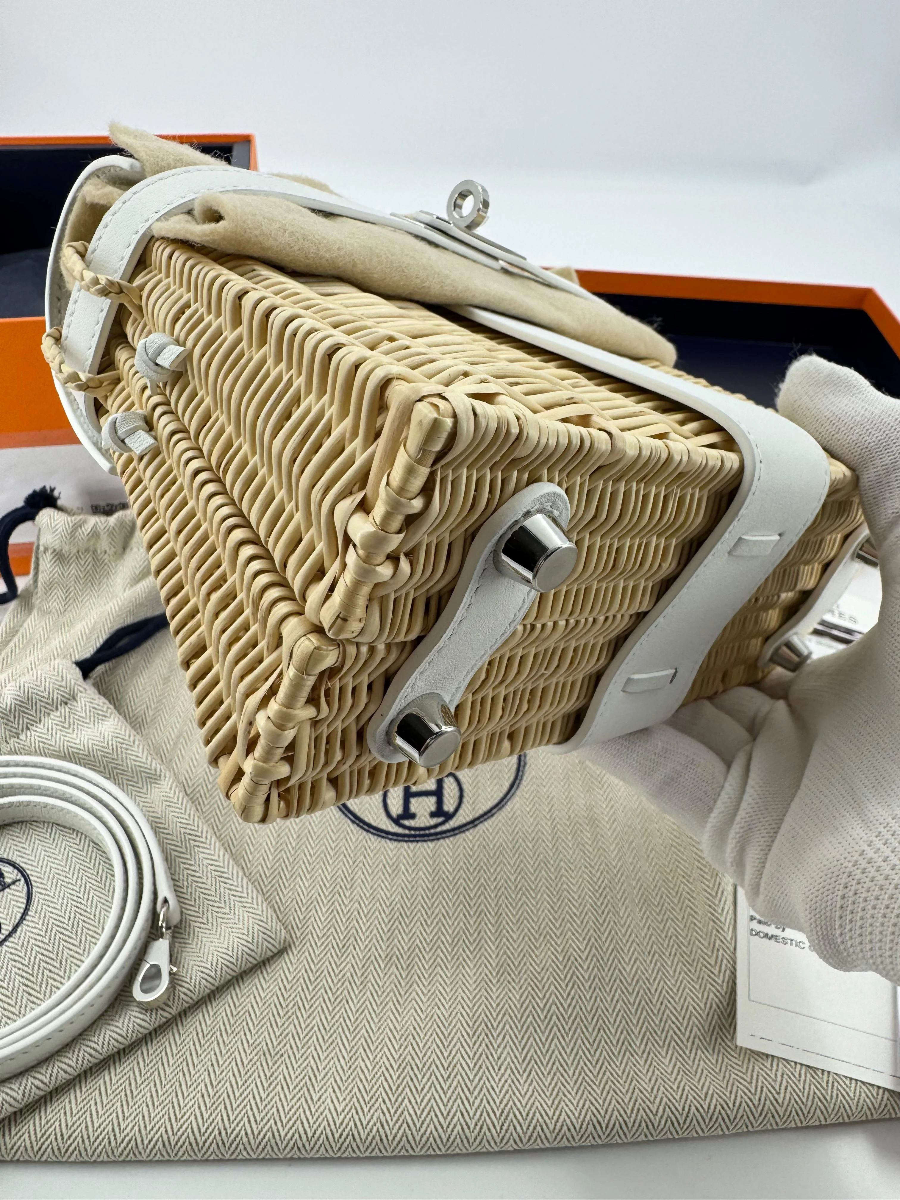 Hermès Mini Kelly 20 “Picnic” White Swift Leather & Palladium Hardware - Image 3