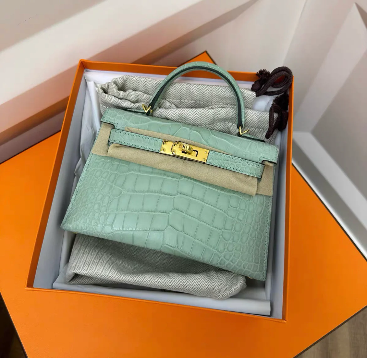 Hermes Mini Kelly 20 Vert d'eau Matte Crocodile Alligator Handbag - Image 3