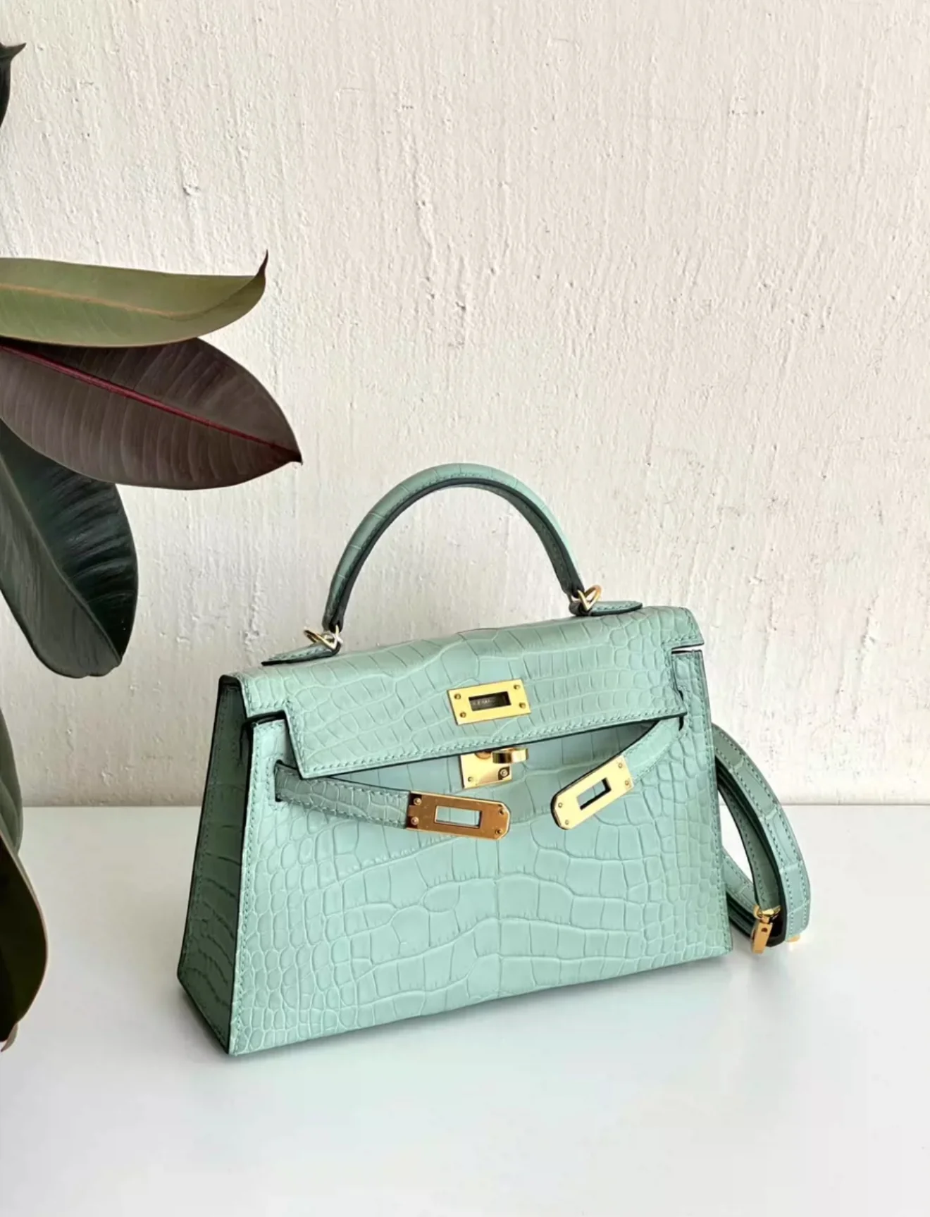 HERMES MINI KELLY VERT D’EAU MATTE CROCODILE LEATHER GOLD HARDWARE - Image 2