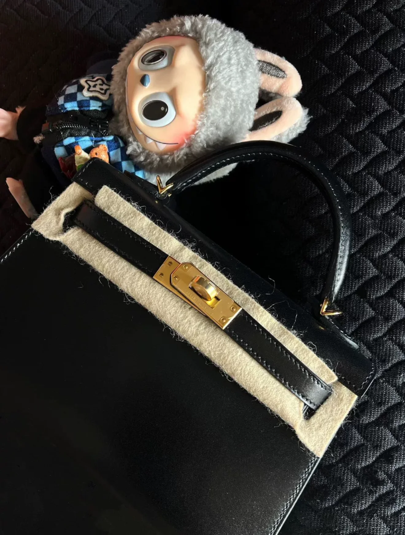 Hermès Mini Kelly Box Leather Gold Hardware - Image 2