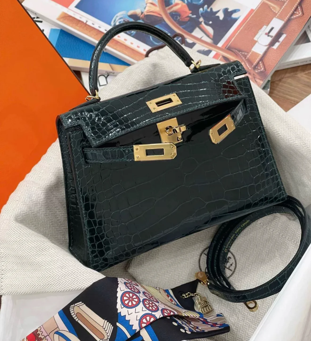 Hermes Mini Kelly Dark Green Shiny Crocodile with Gold Hardware - Image 2