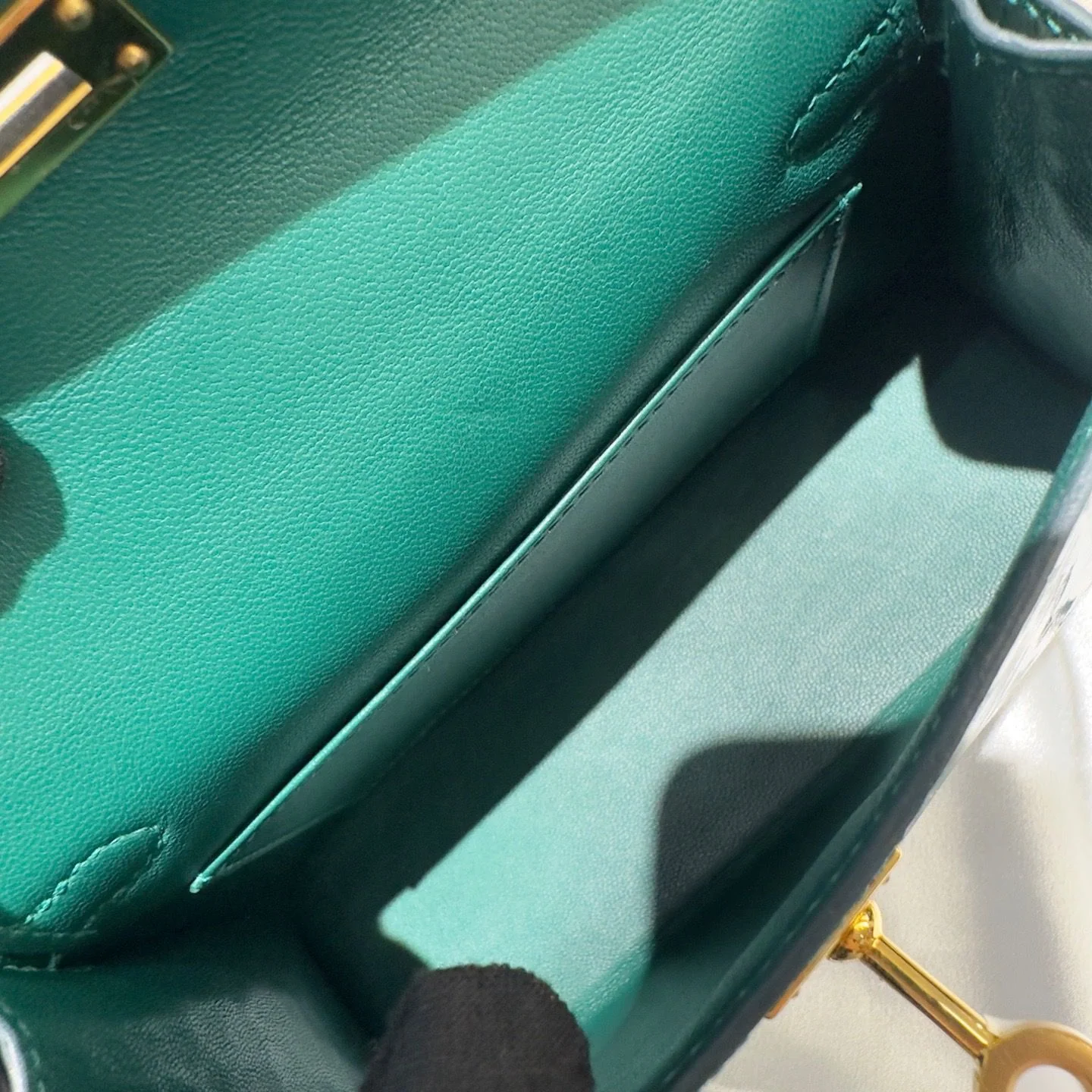 Hermes Mini kelly Green Emerald 6Q alligator leather gold hardware - Image 14