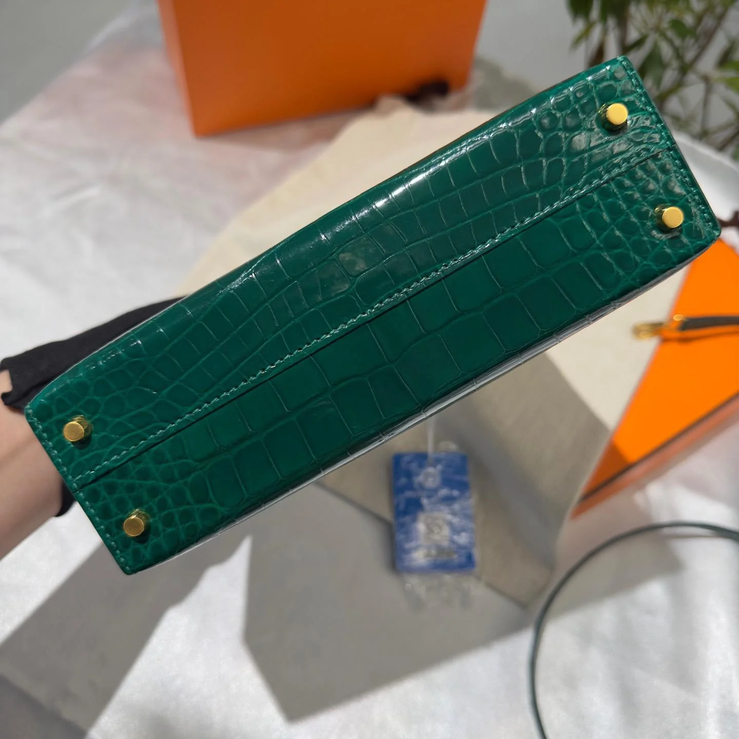 Hermes Mini kelly Green Emerald 6Q alligator leather gold hardware - Image 5