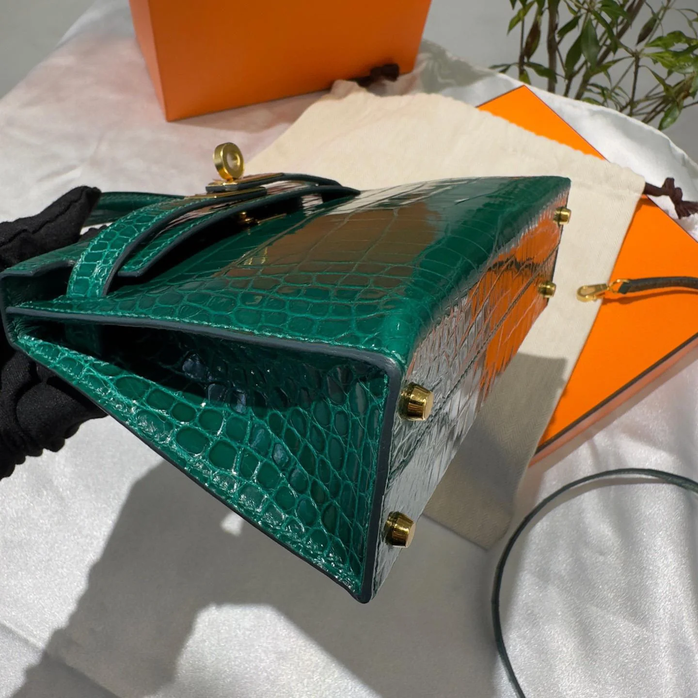 Hermes Mini kelly Green Emerald 6Q alligator leather gold hardware - Image 8