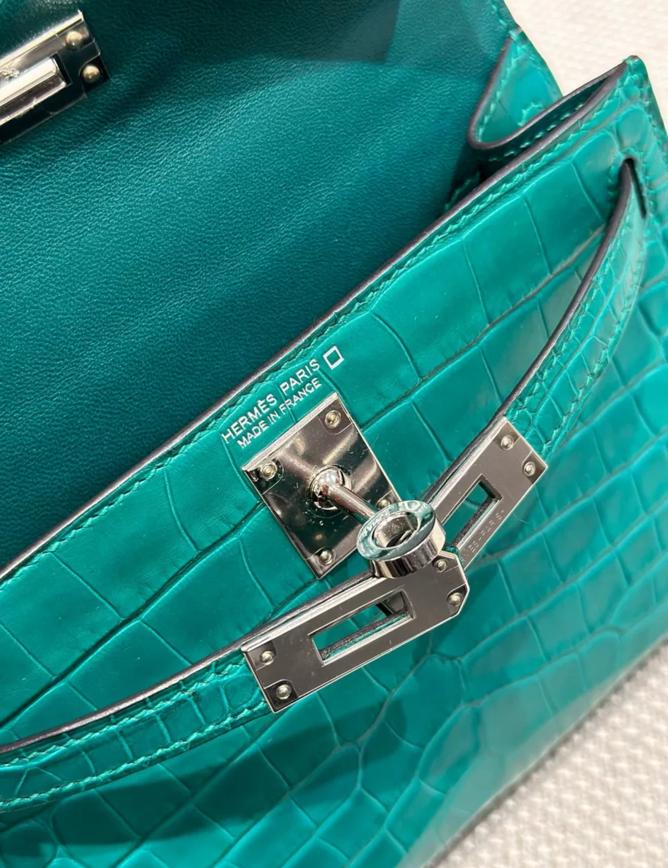 Hermes Mini Kelly Green Malachite Matte Crocodile Leather Palladium Hardware - Image 3