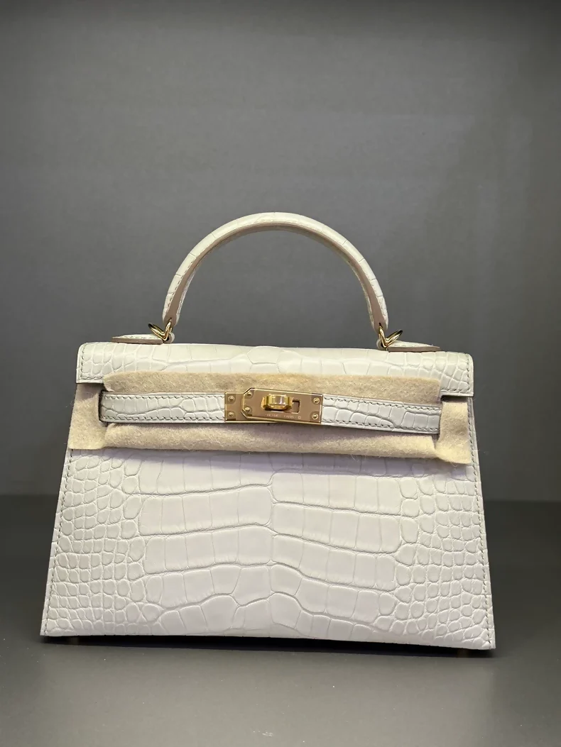 Hermes mini Kelly 20 8L Betton White Matte Alligator leather gold harwdare - Image 3
