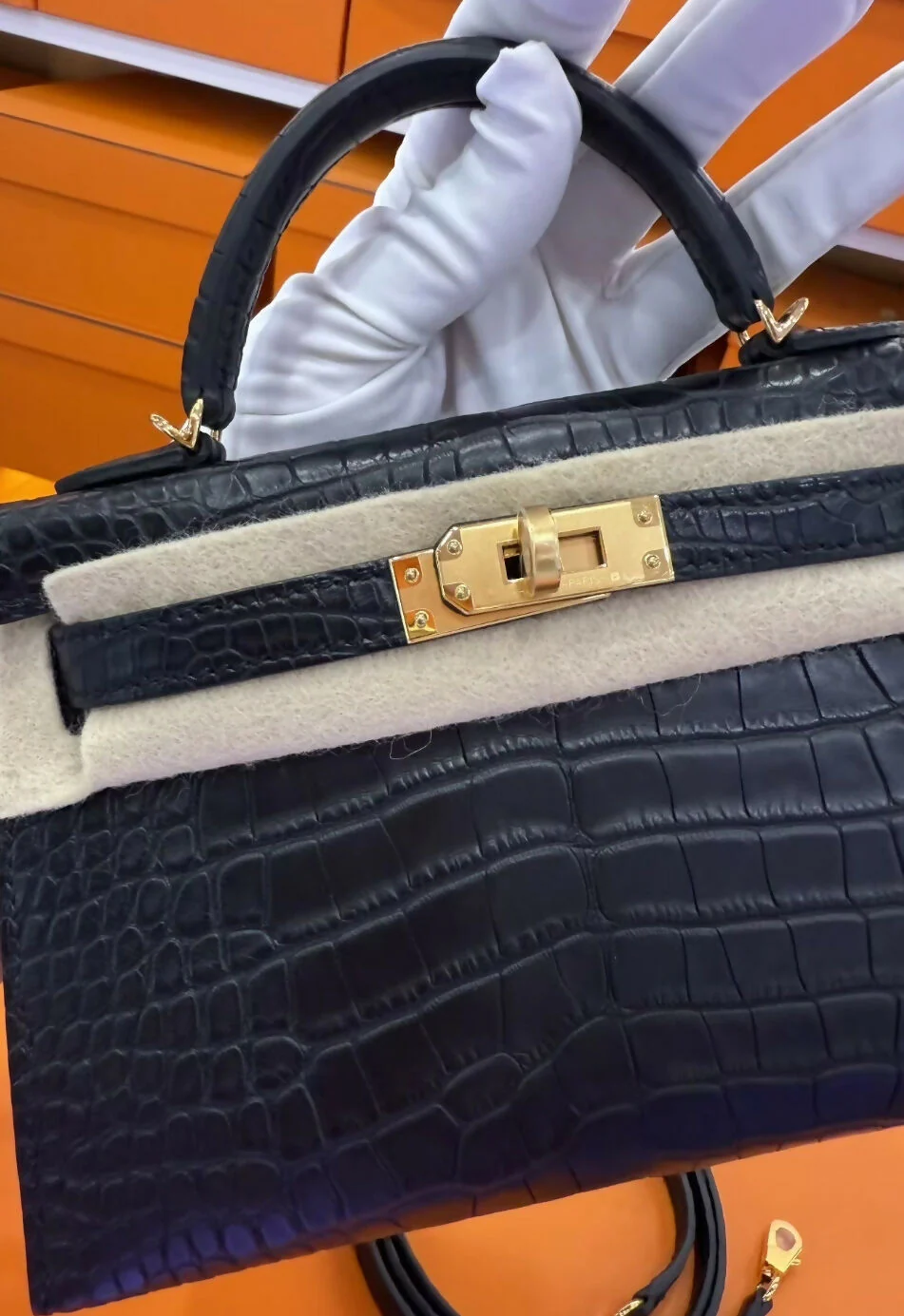Hermes Mini Kelly Black Matte Crocodile Leather Gold Hardware - Image 3