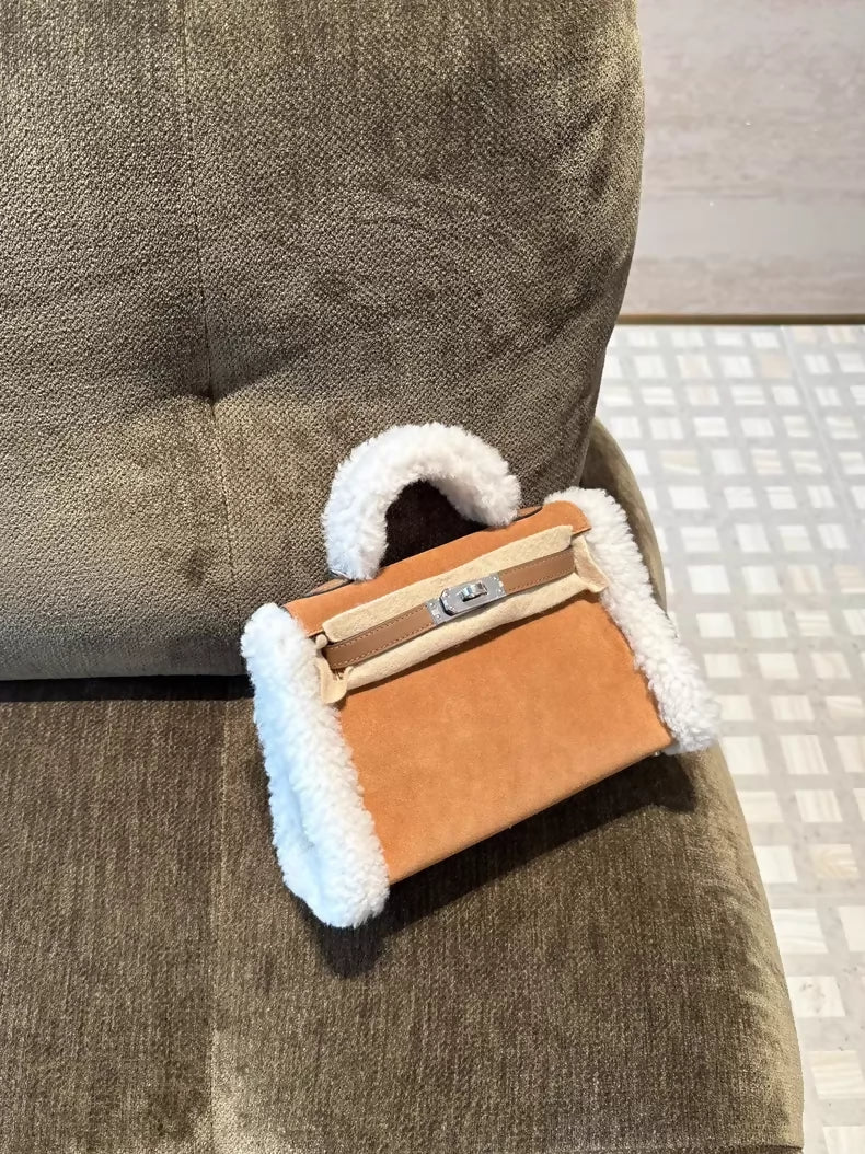 Hermès Kelly Mini Teddy Plush Shearling Chamois/Ecru/Alezan Palladium Hardware - Image 3