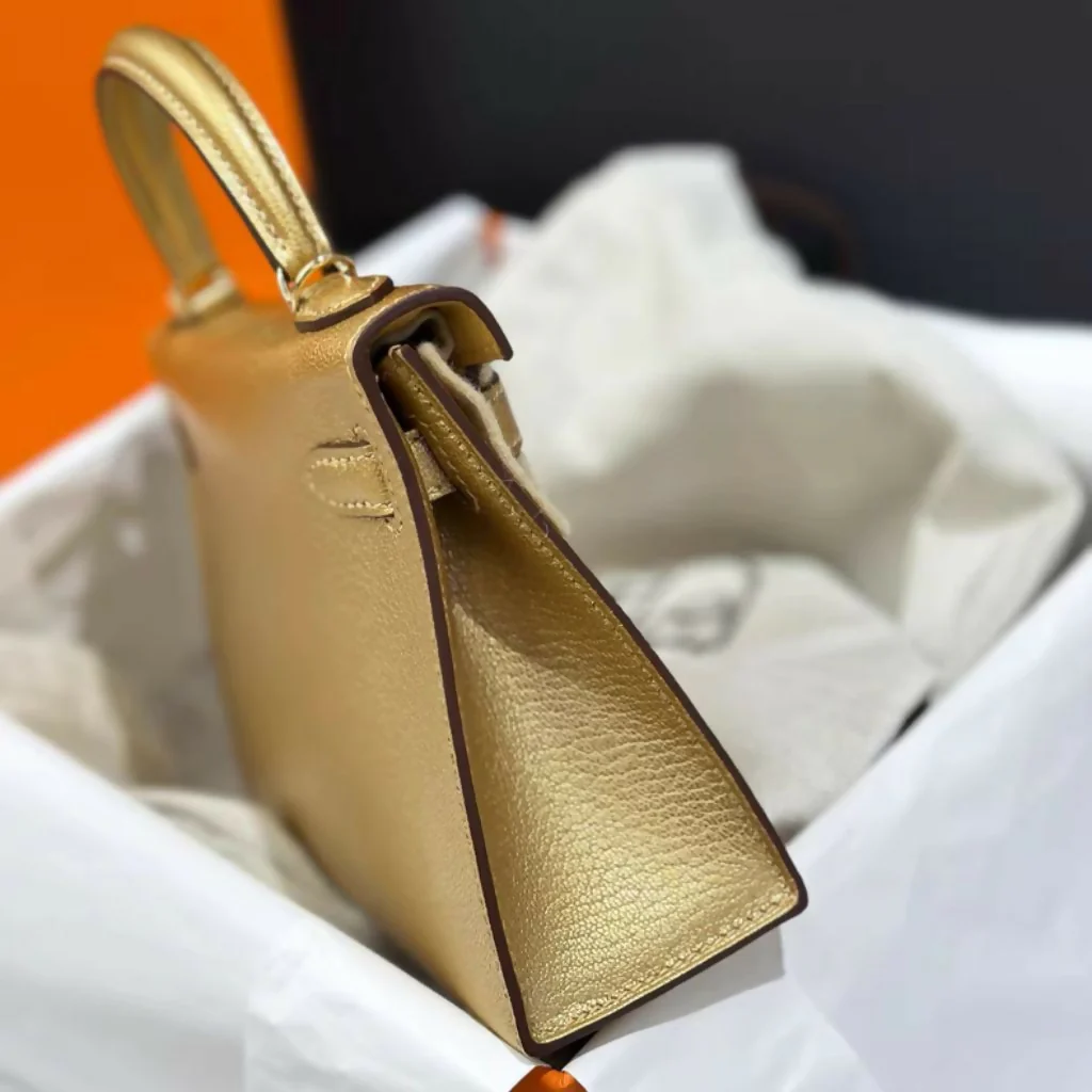 HERMÈS KELLY 20 MINI SELLIER OLYMPIC GOLD METALLIC DORÉ CHEVRE CHAMKILIGHT GOLD HARDWARE - Image 3