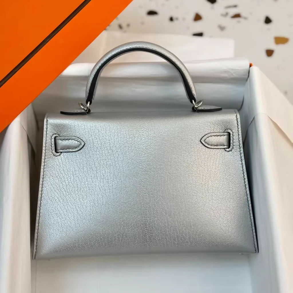 Hermès Kelly 20 Mini Sellier Argent Silver Metallic Chevre Chamkilight Palladium Hardware - Image 2