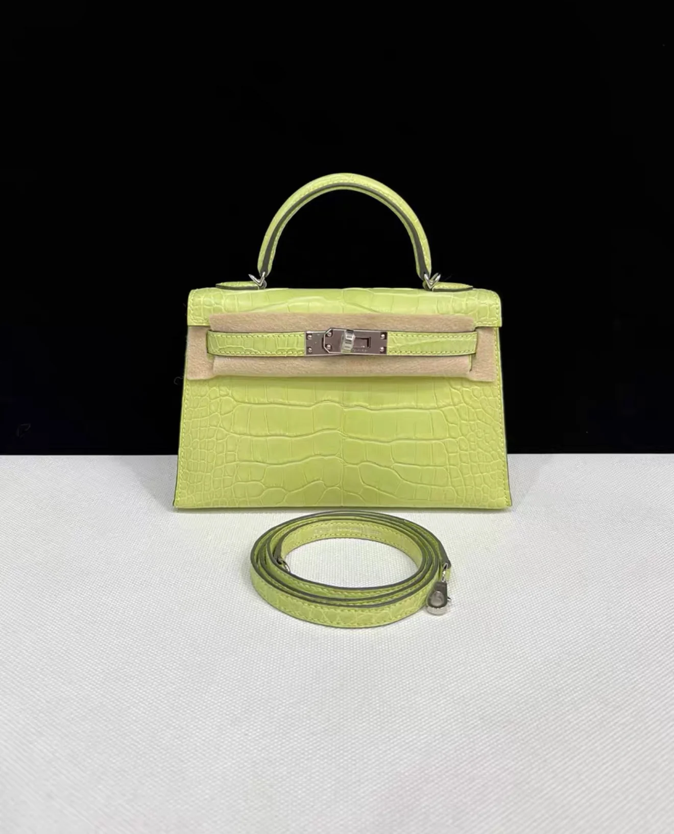 Hermès Mini Kelly Jaune Bourgeon Matte Crocodile Leather palladium Hardware