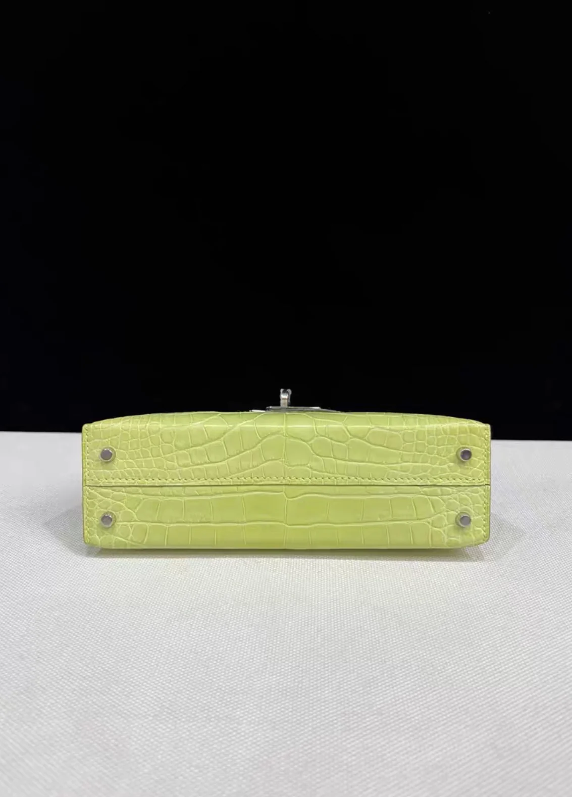 Hermès Mini Kelly Jaune Bourgeon Matte Crocodile Leather palladium Hardware - Image 4