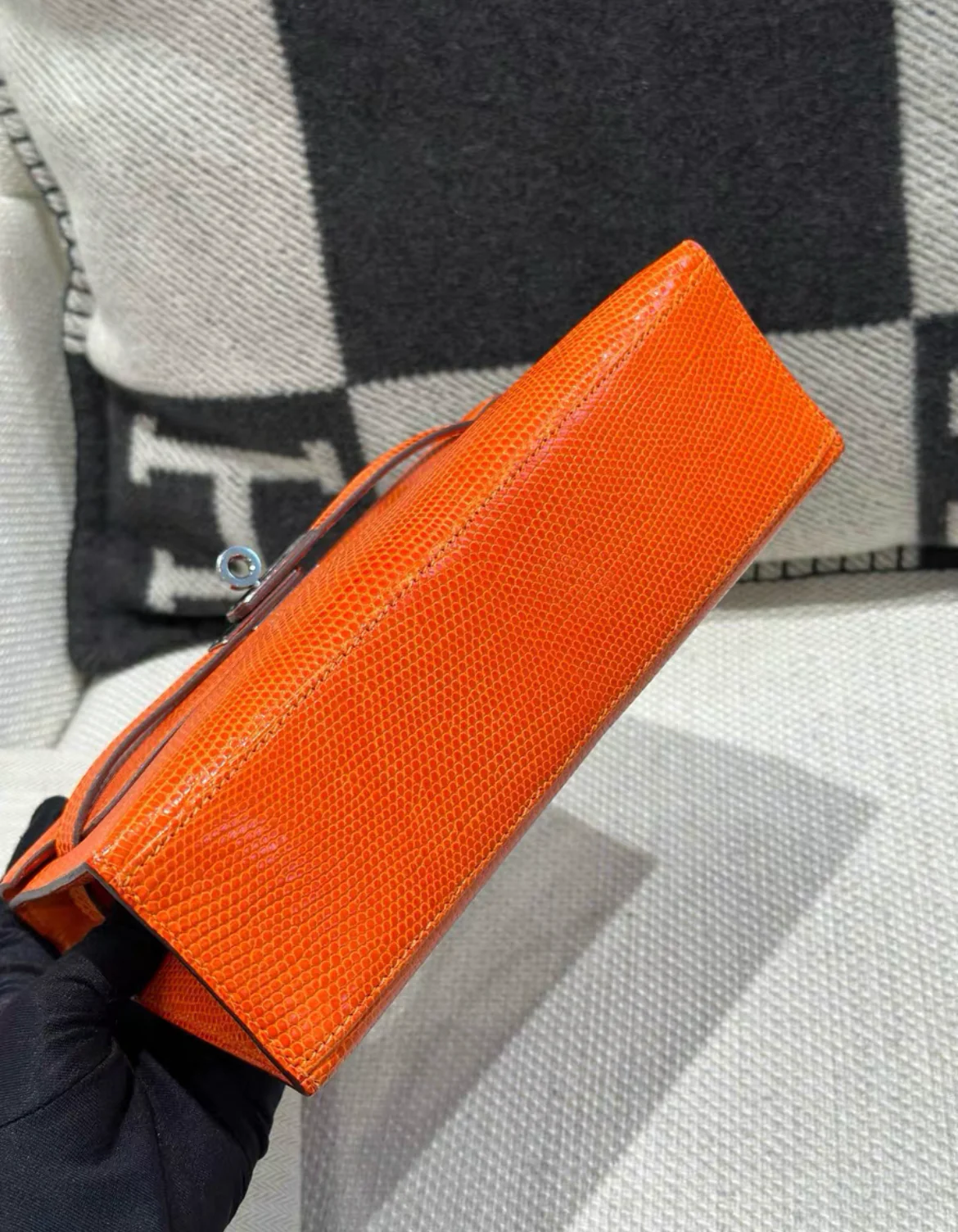 HERMES Mini Kelly Pochette Orange Lizard Leather Palladium Hardware - Image 6