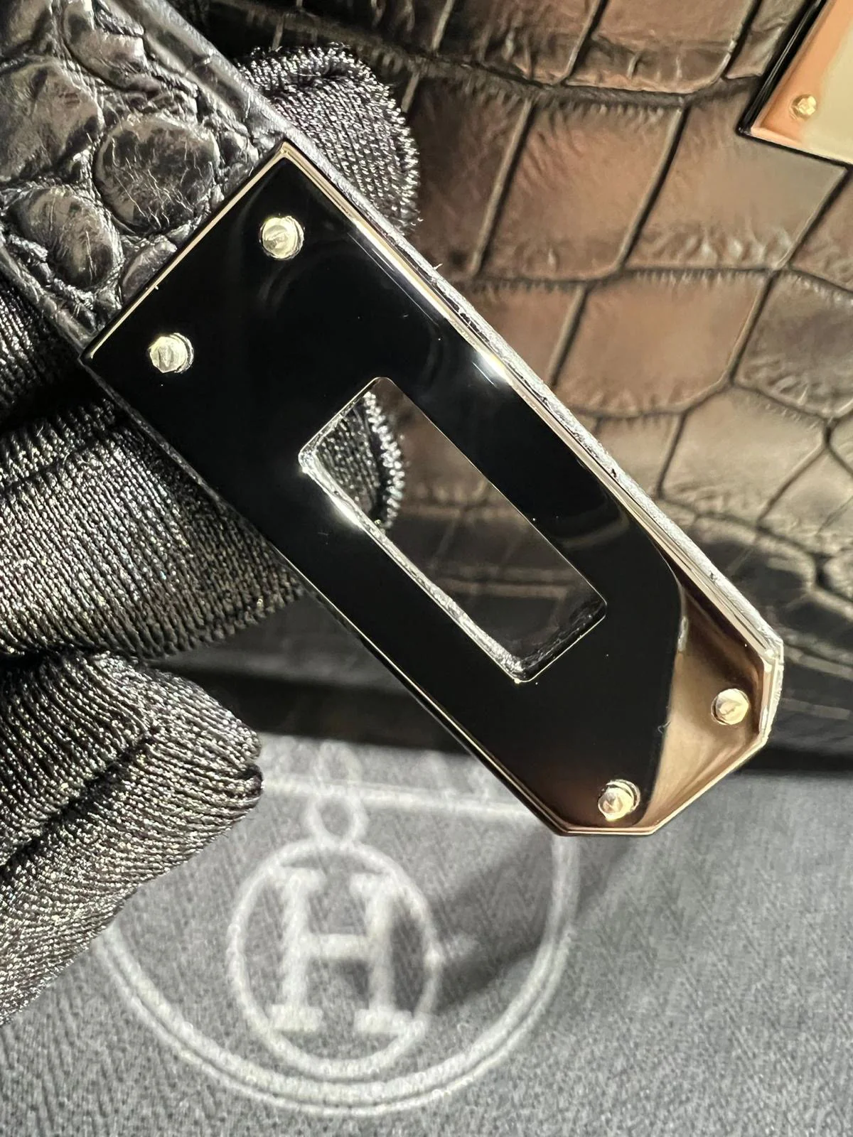 Hermès Mini Kelly Pochette So Black Matte Crocodile - Image 14
