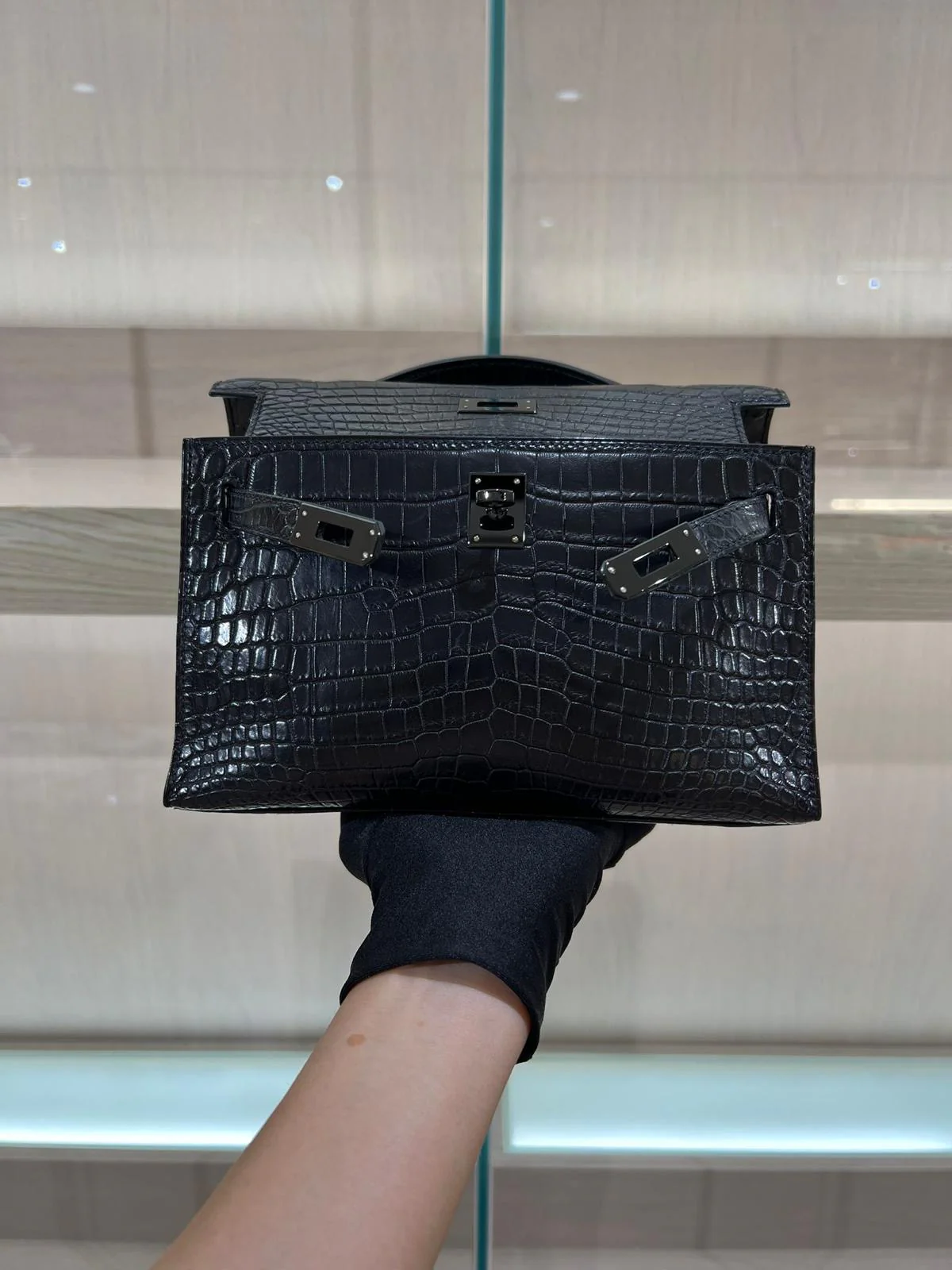 Hermès Mini Kelly Pochette So Black Matte Crocodile - Image 2