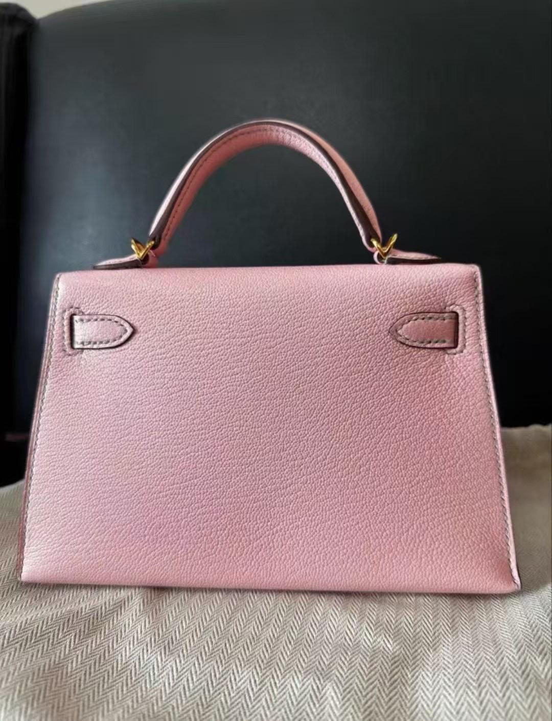 Hermès Mini Kelly Rose Sakura Chèvre Leather Gold Hardware - Image 2